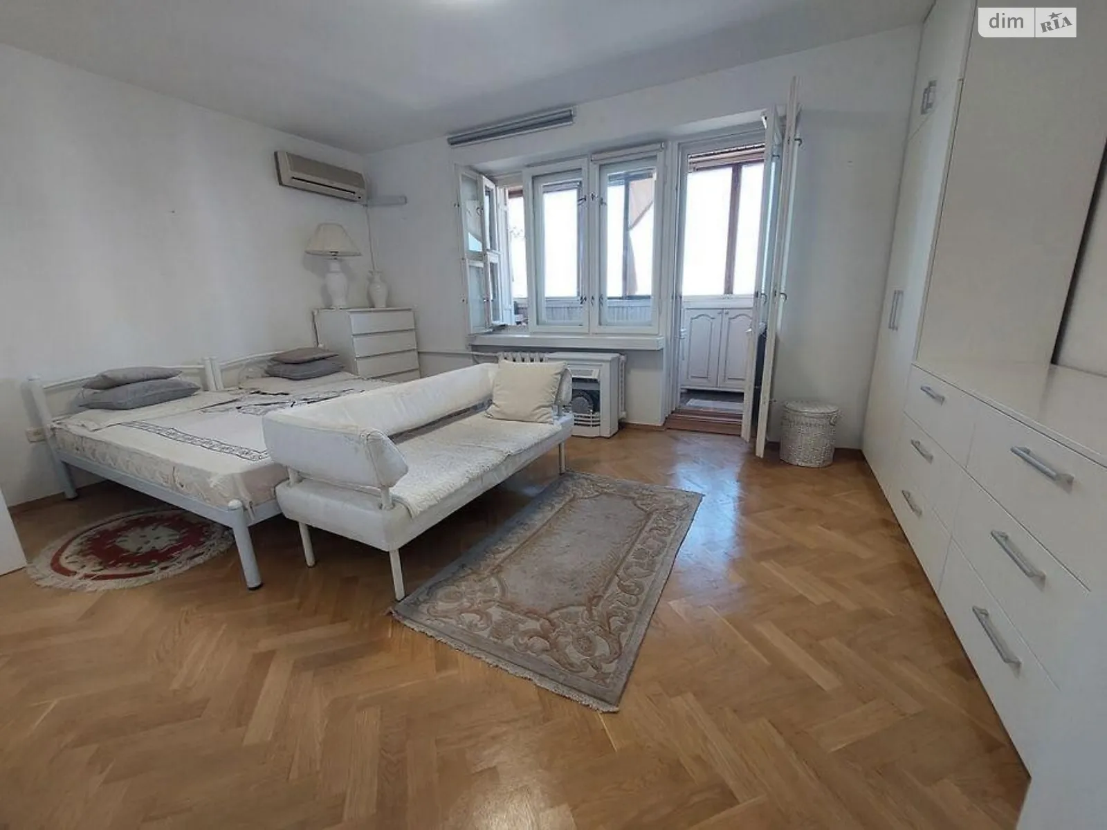 Продается 2-комнатная квартира 68 кв. м в Киеве, ул. Семьи Кульженков, 35 - фото 1