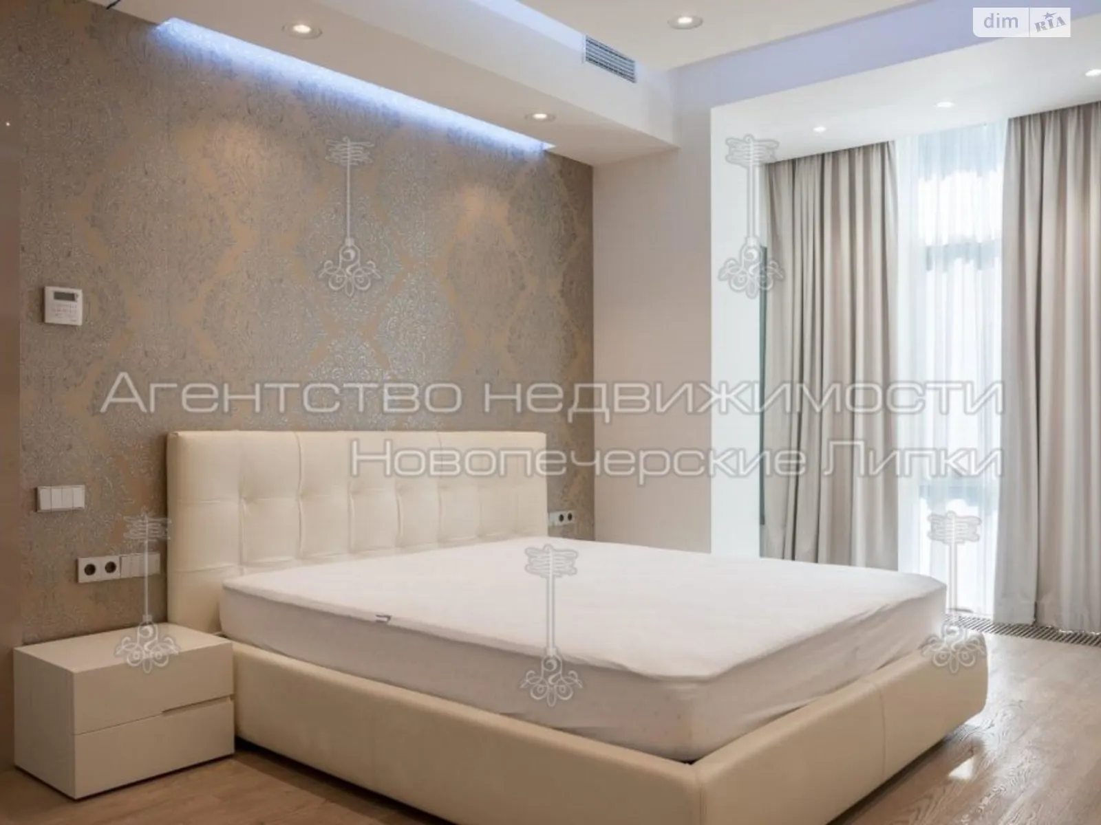 Продается 4-комнатная квартира 134 кв. м в Киеве, ул. Андрея Верхогляда(Драгомирова), 18А - фото 1