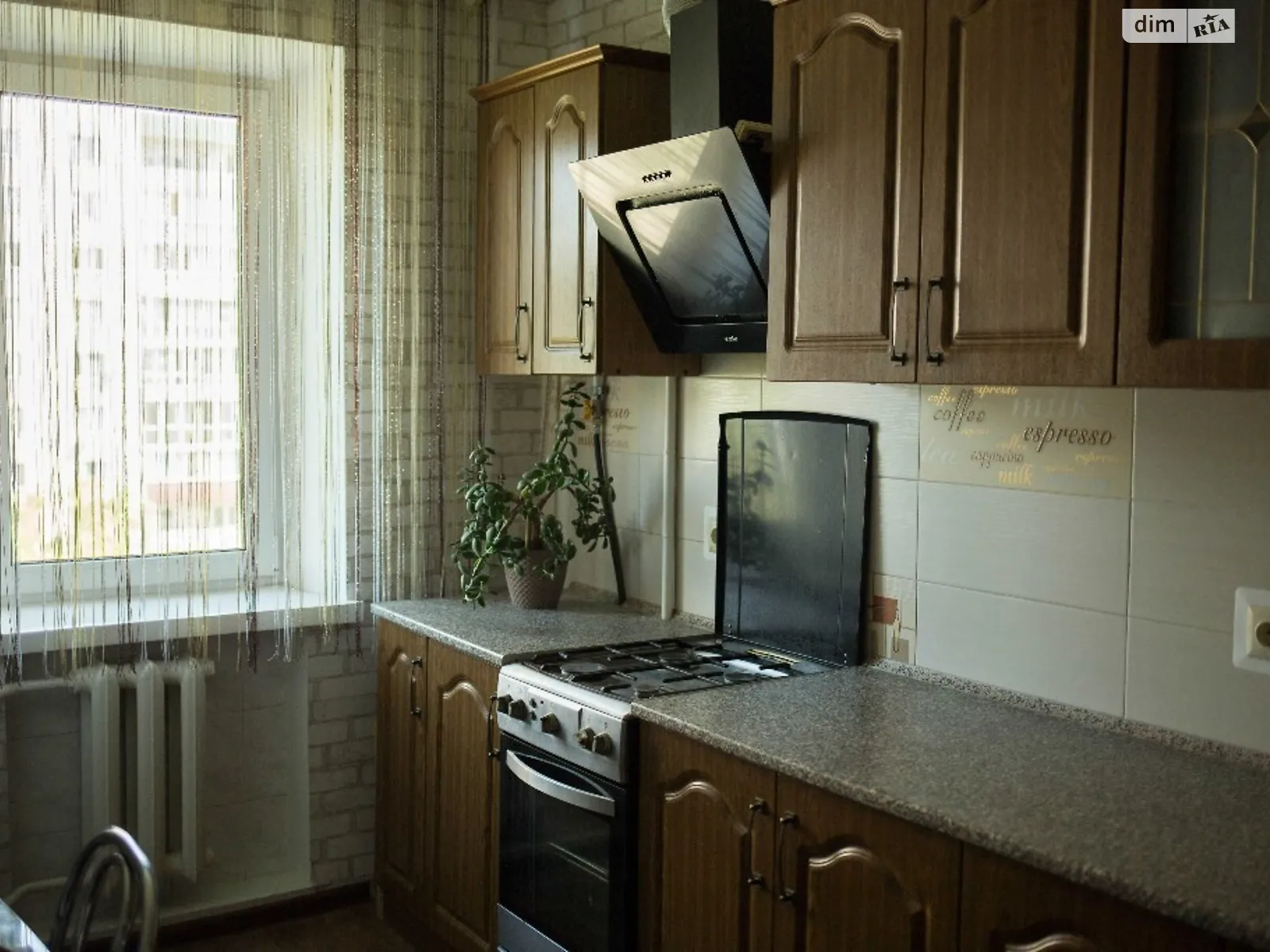 Продается 3-комнатная квартира 68 кв. м в Хмельницком, пр. Бассейный