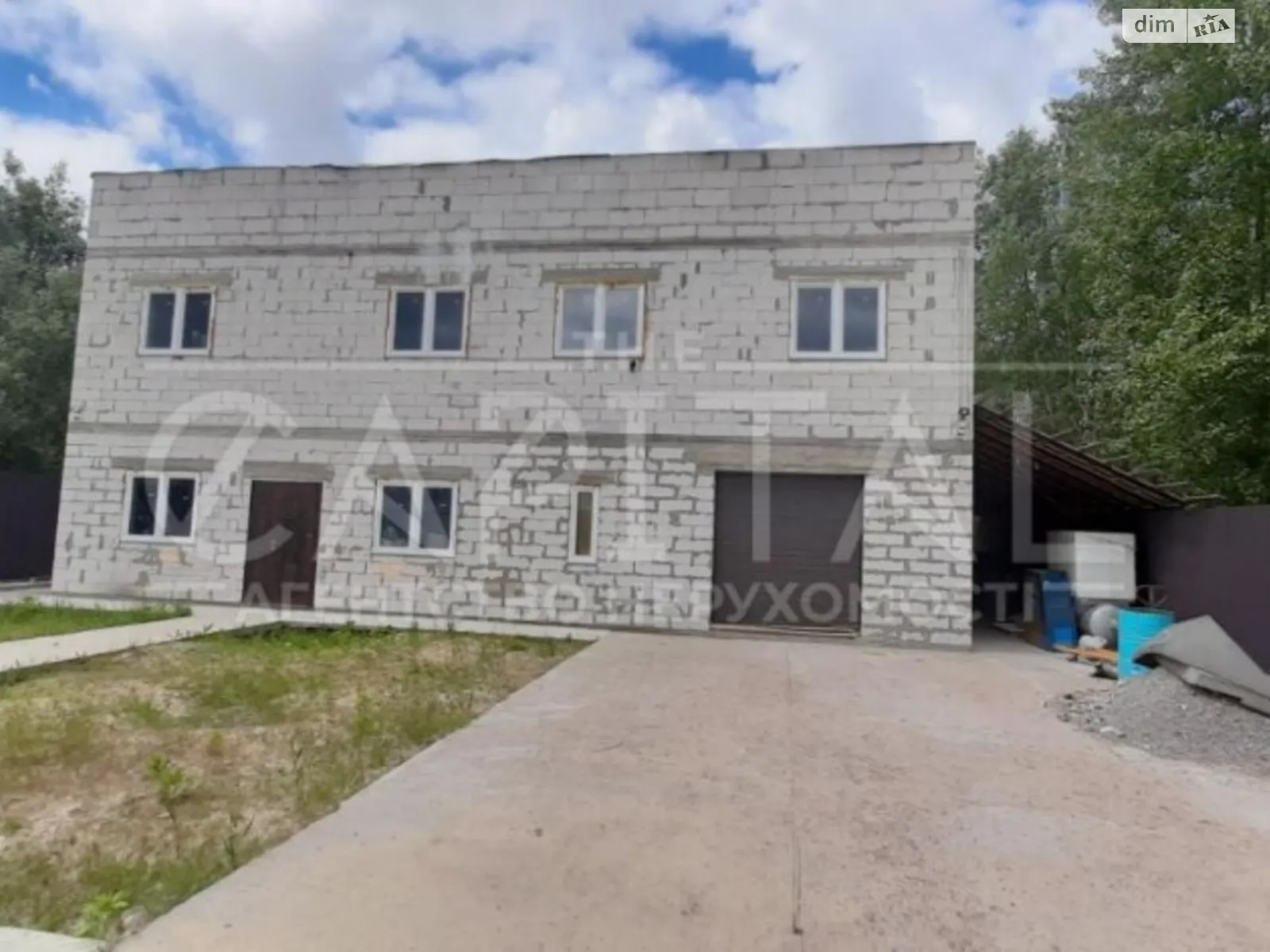 Продається будинок 2 поверховий 332 кв. м з гаражем, цена: 140000 $