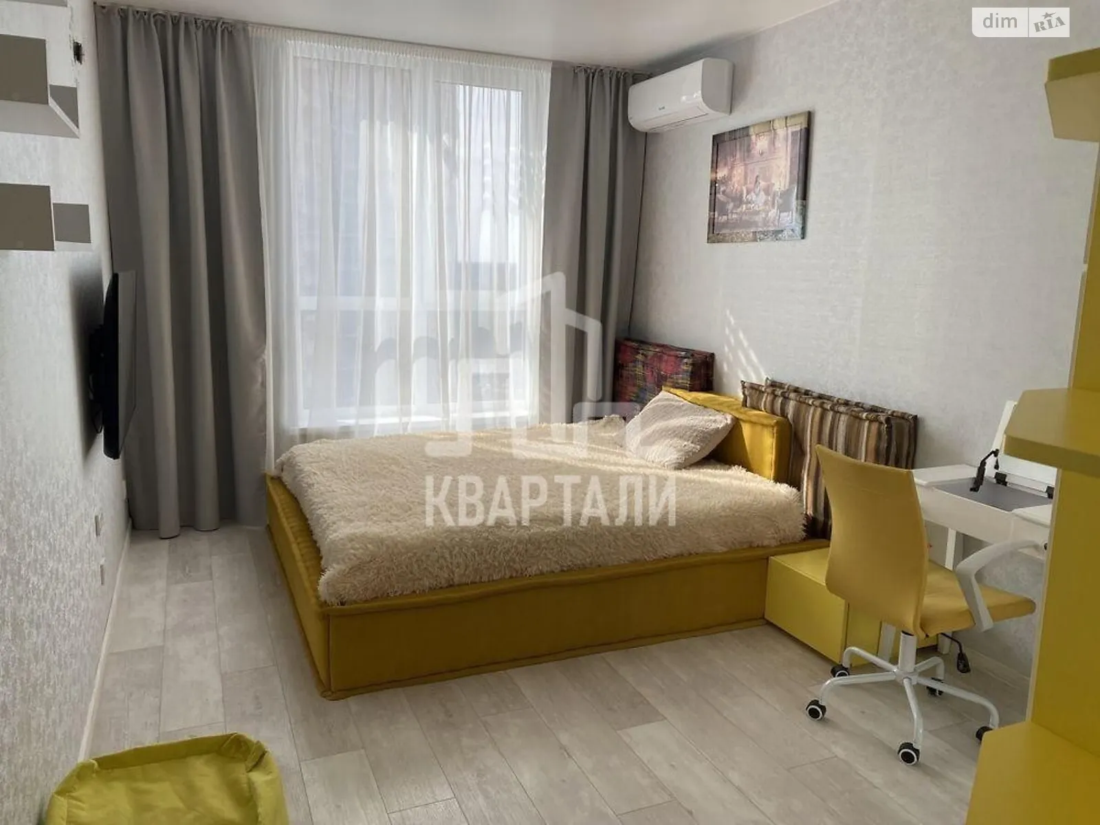 Продается 1-комнатная квартира 42 кв. м в Киеве, ул. Ивана Выговского(Маршала Гречко), 12К