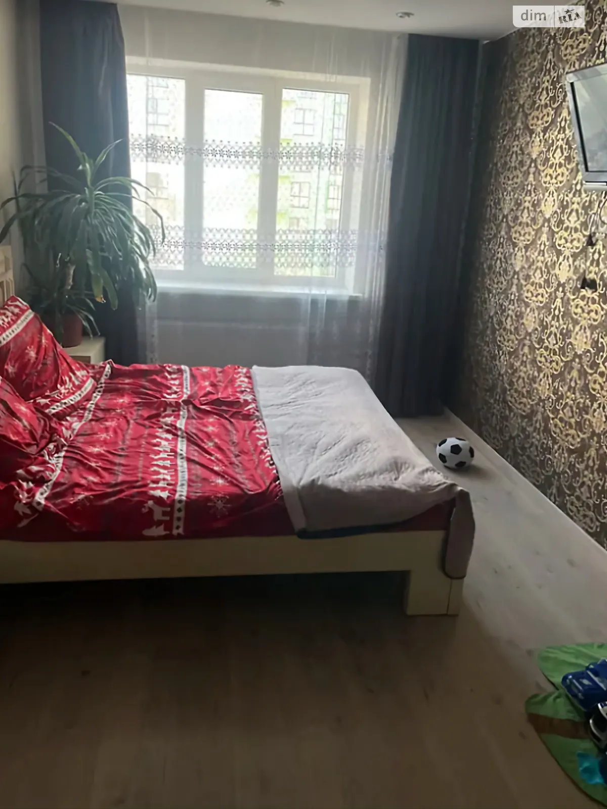 Продается 1-комнатная квартира 49 кв. м в Ровно, ул. Черновола Вячеслава - фото 1