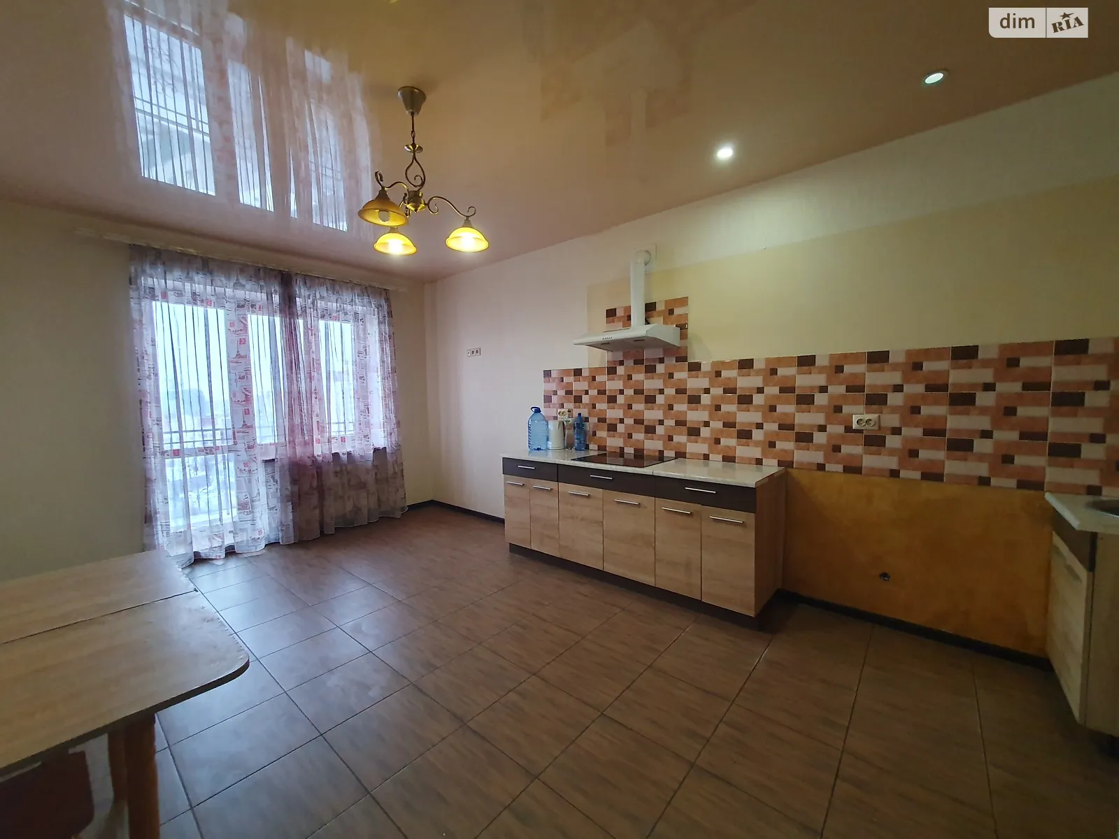 Продается 3-комнатная квартира 144 кв. м в Хмельницком, ул. Проскуровская, 45 - фото 1