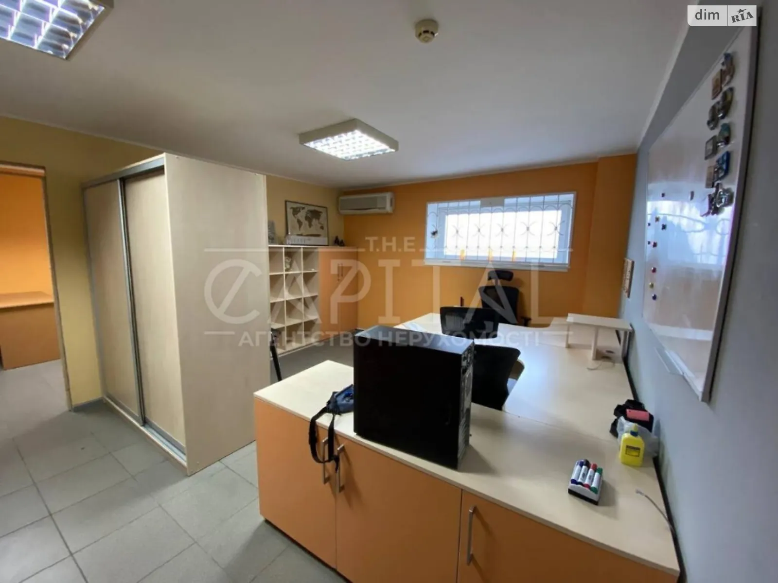 Продается офис 62 кв. м в бизнес-центре, цена: 75000 $ - фото 1