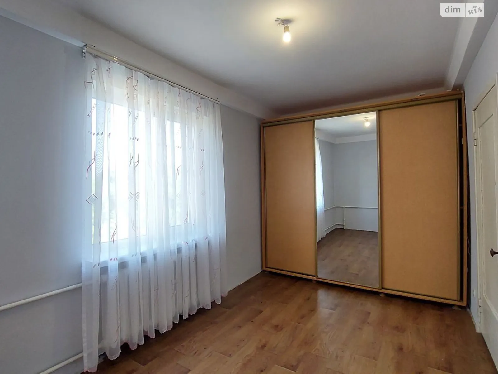 2-кімнатна квартира 43 кв. м у Запоріжжі, цена: 19000 $
