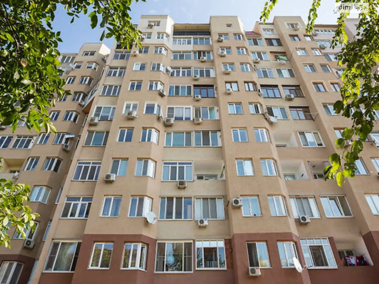 Продается 3-комнатная квартира 104 кв. м в Одессе, ул. Зоопарковая, 1