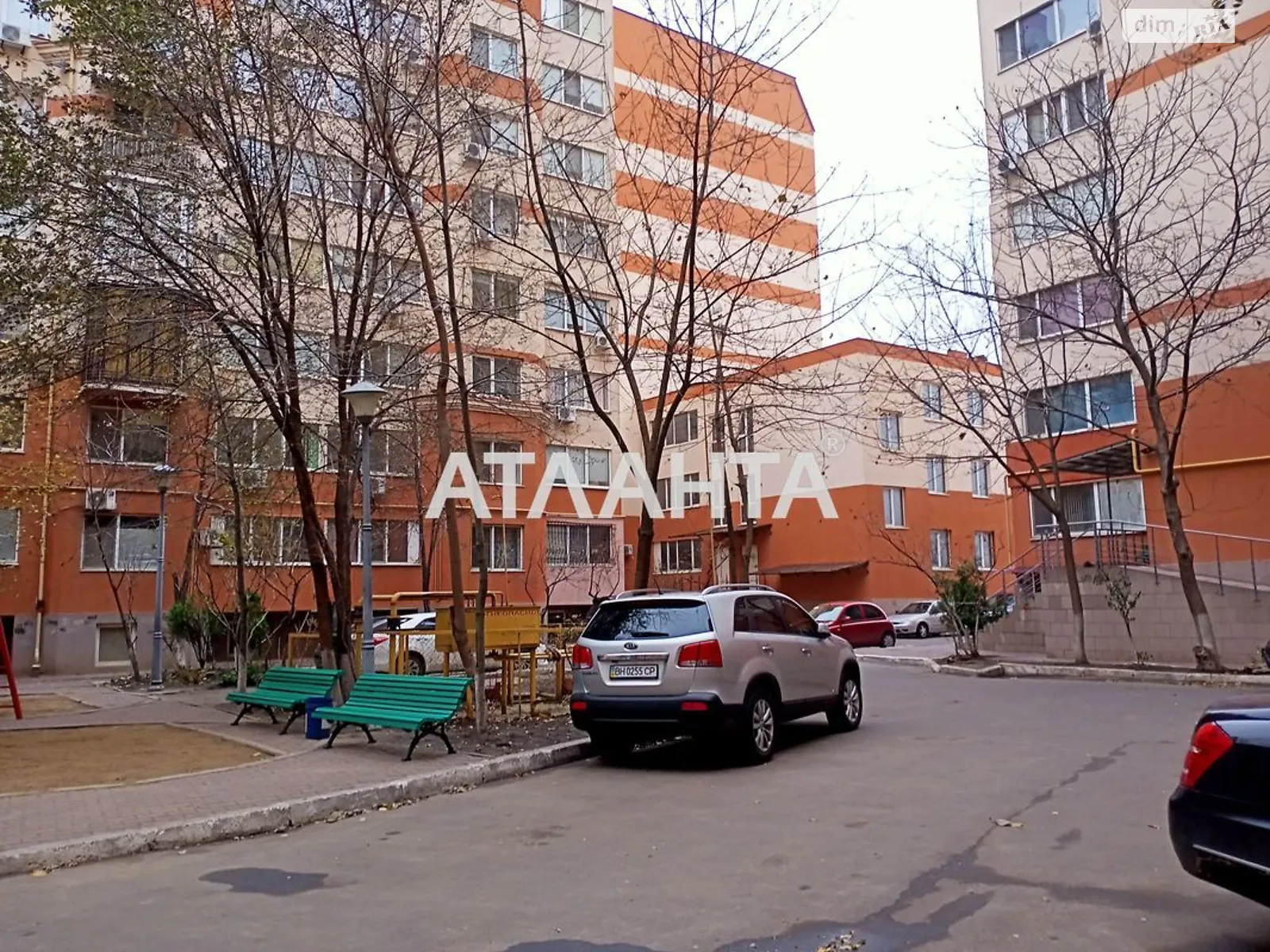 Продается офис 76.41 кв. м в бизнес-центре, цена: 16810 $ - фото 1