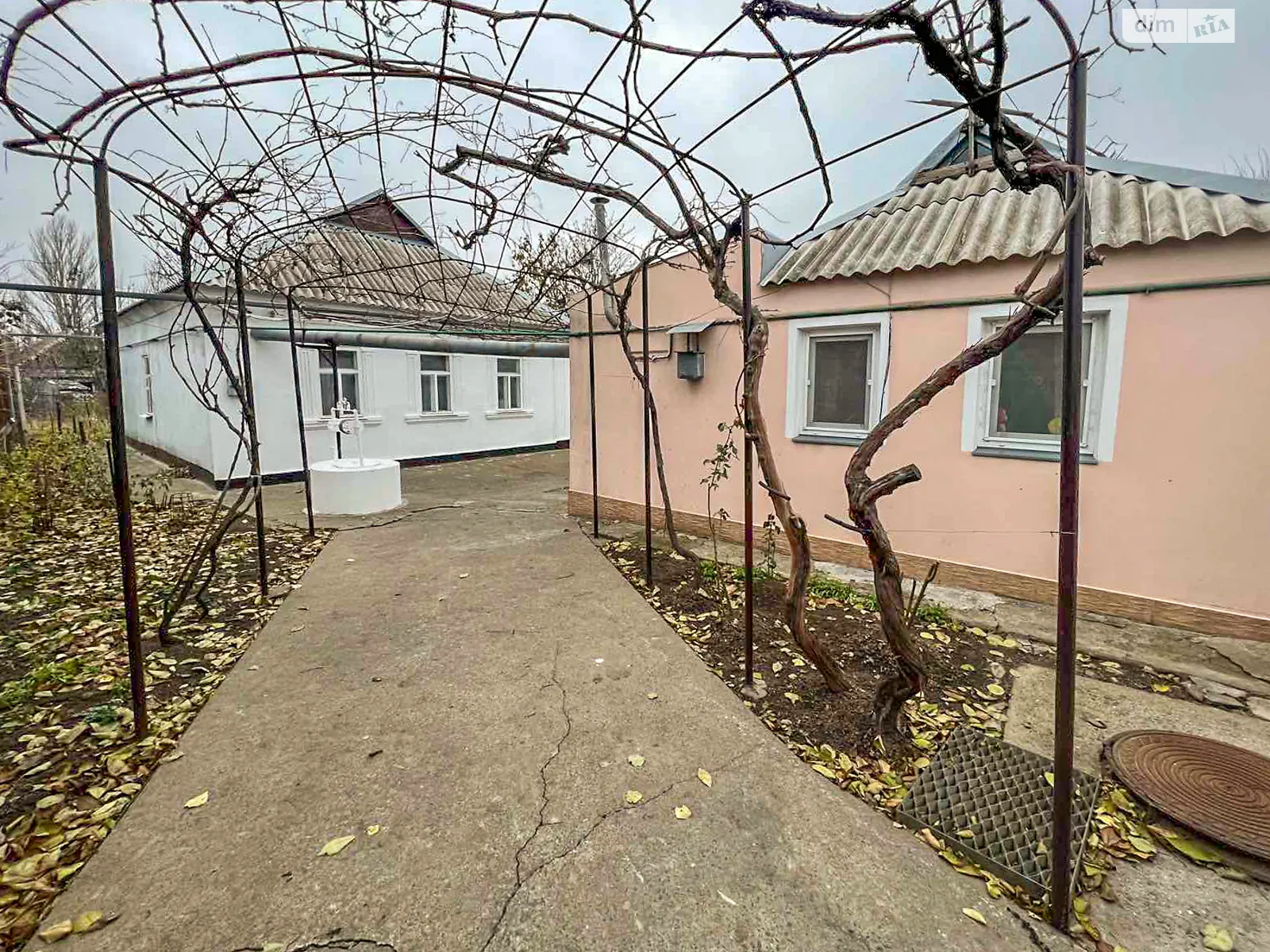 Продається одноповерховий будинок 64 кв. м с басейном, цена: 45000 $ - фото 1