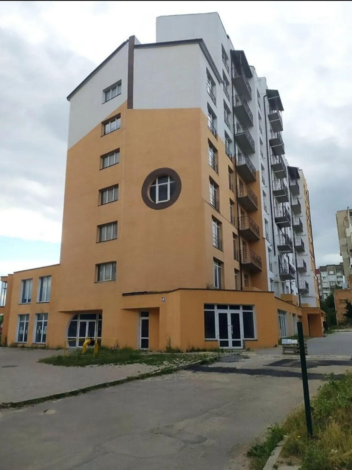 Продається офіс 40 кв. м в бізнес-центрі, цена: 52000 $