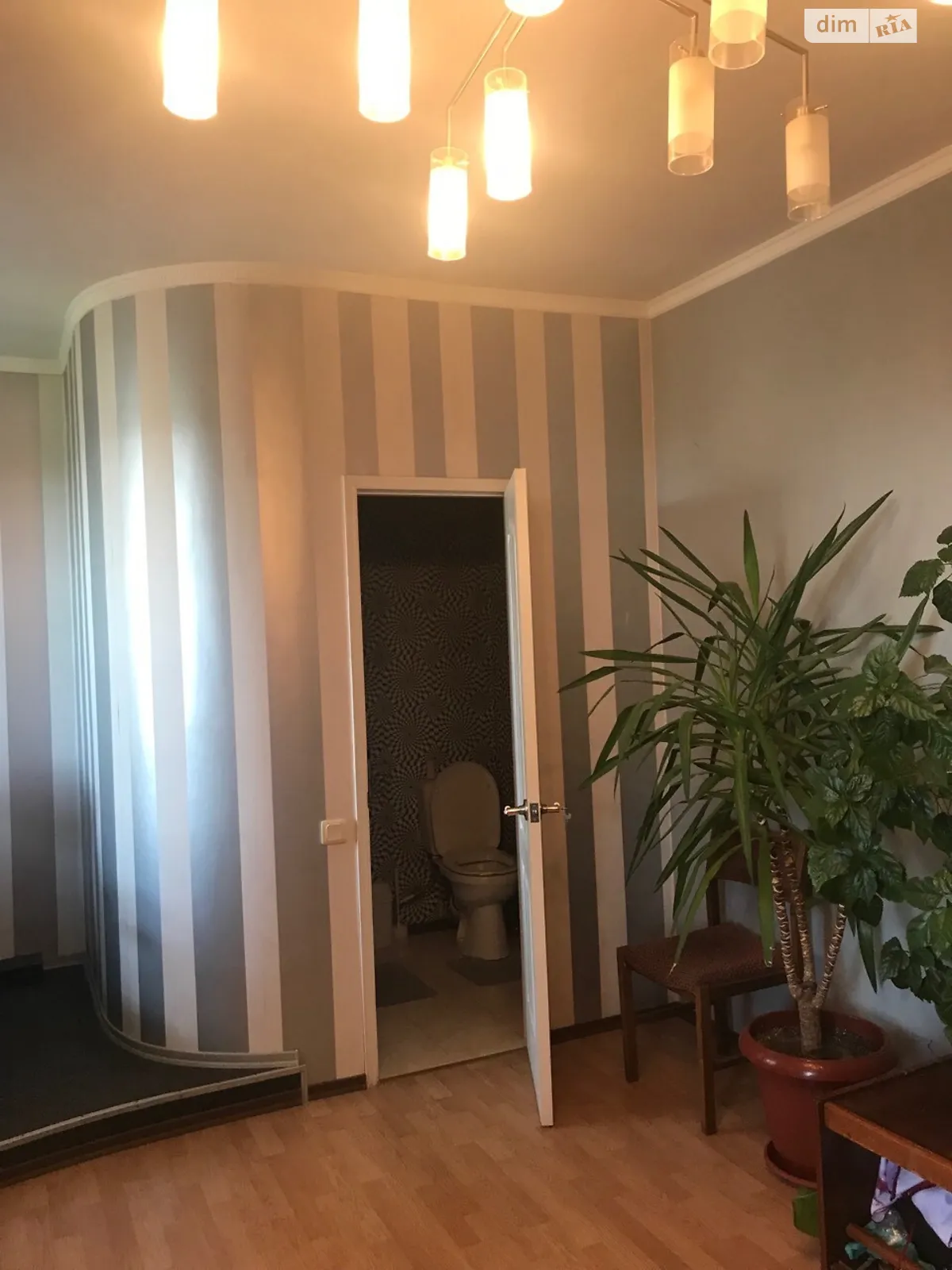 Продается дом на 2 этажа 190 кв. м с верандой, цена: 75000 $ - фото 1