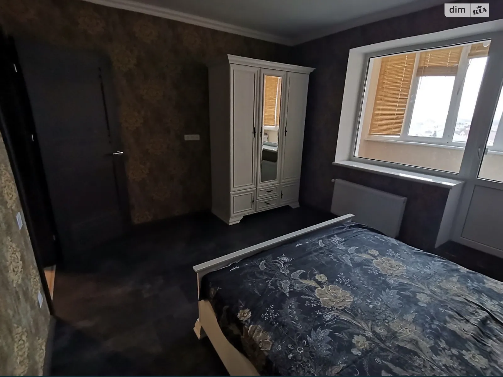 Продается 2-комнатная квартира 80 кв. м в Черноморске, ул. Парусная - фото 1