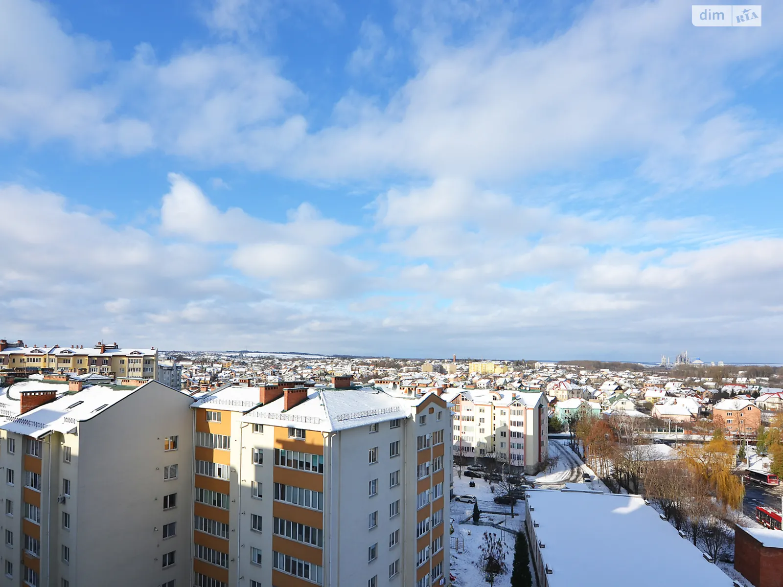 Продается 3-комнатная квартира 89 кв. м в Ивано-Франковске, ул. Троллейбусная, 32