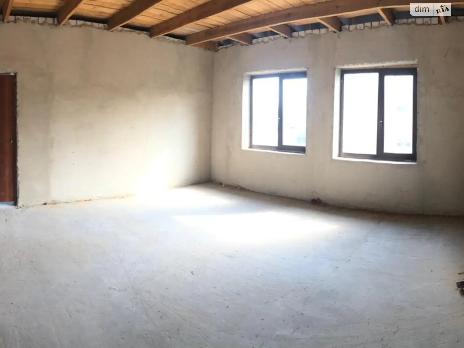 Продается дом на 3 этажа 250 кв. м с террасой, цена: 35000 $ - фото 1