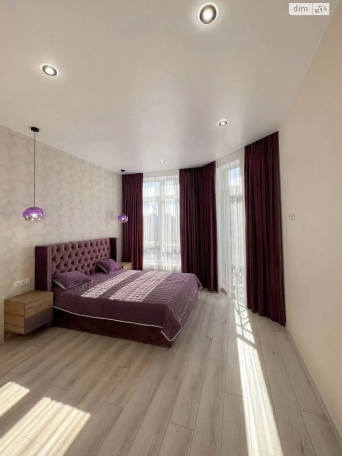 Продается 2-комнатная квартира 63 кв. м в Одессе, пер. Курортный, 1 - фото 1