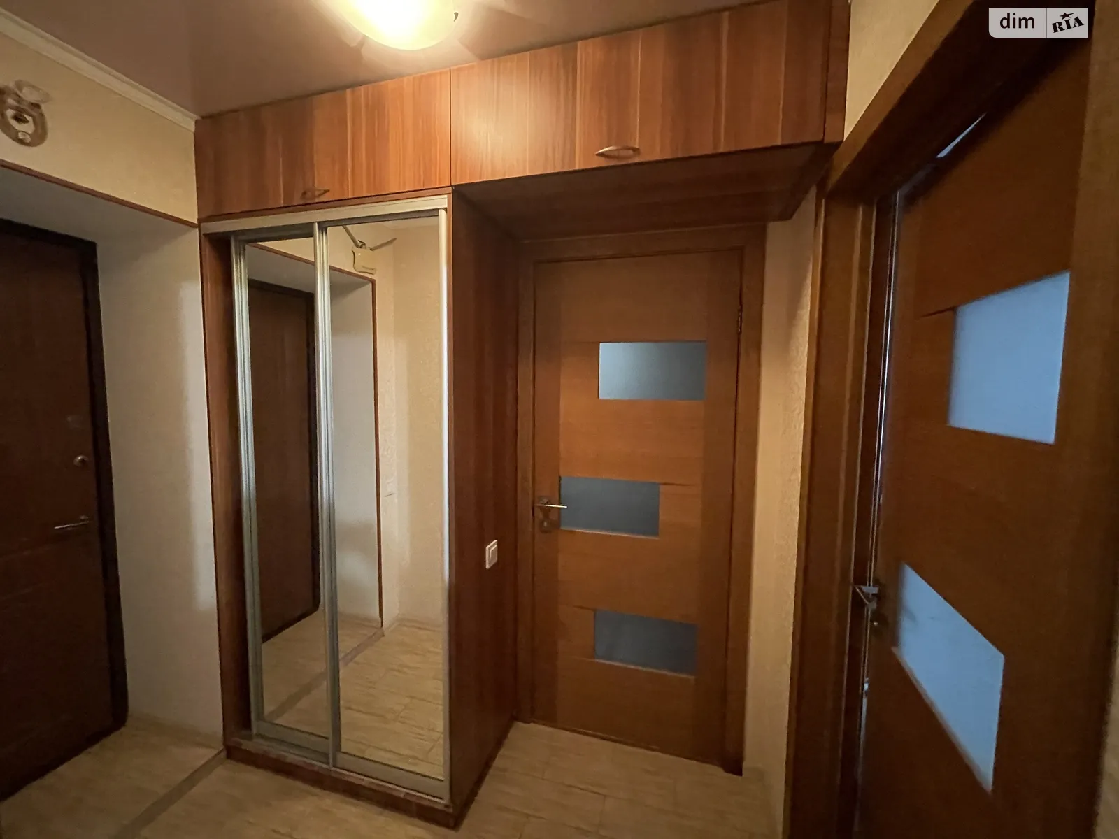 Продается 2-комнатная квартира 44 кв. м в Александровке - фото 3