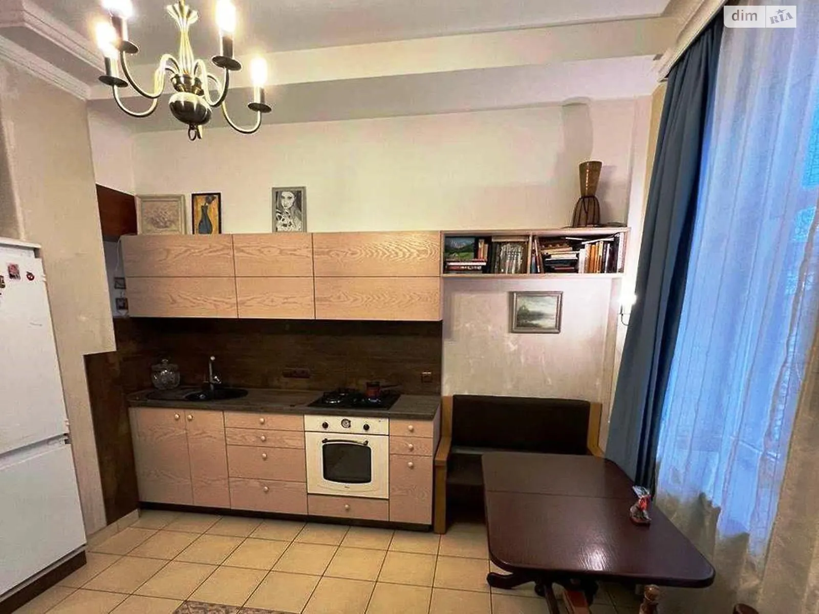 Продается 2-комнатная квартира 52 кв. м в Харькове, цена: 45000 $