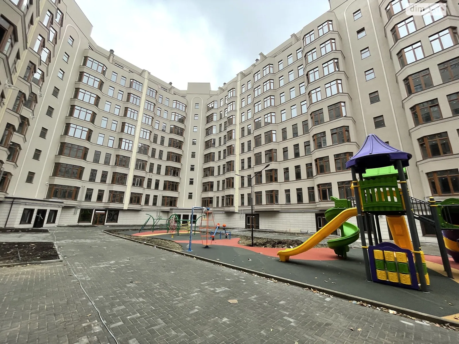 Продается 1-комнатная квартира 47.6 кв. м в Одессе - фото 1