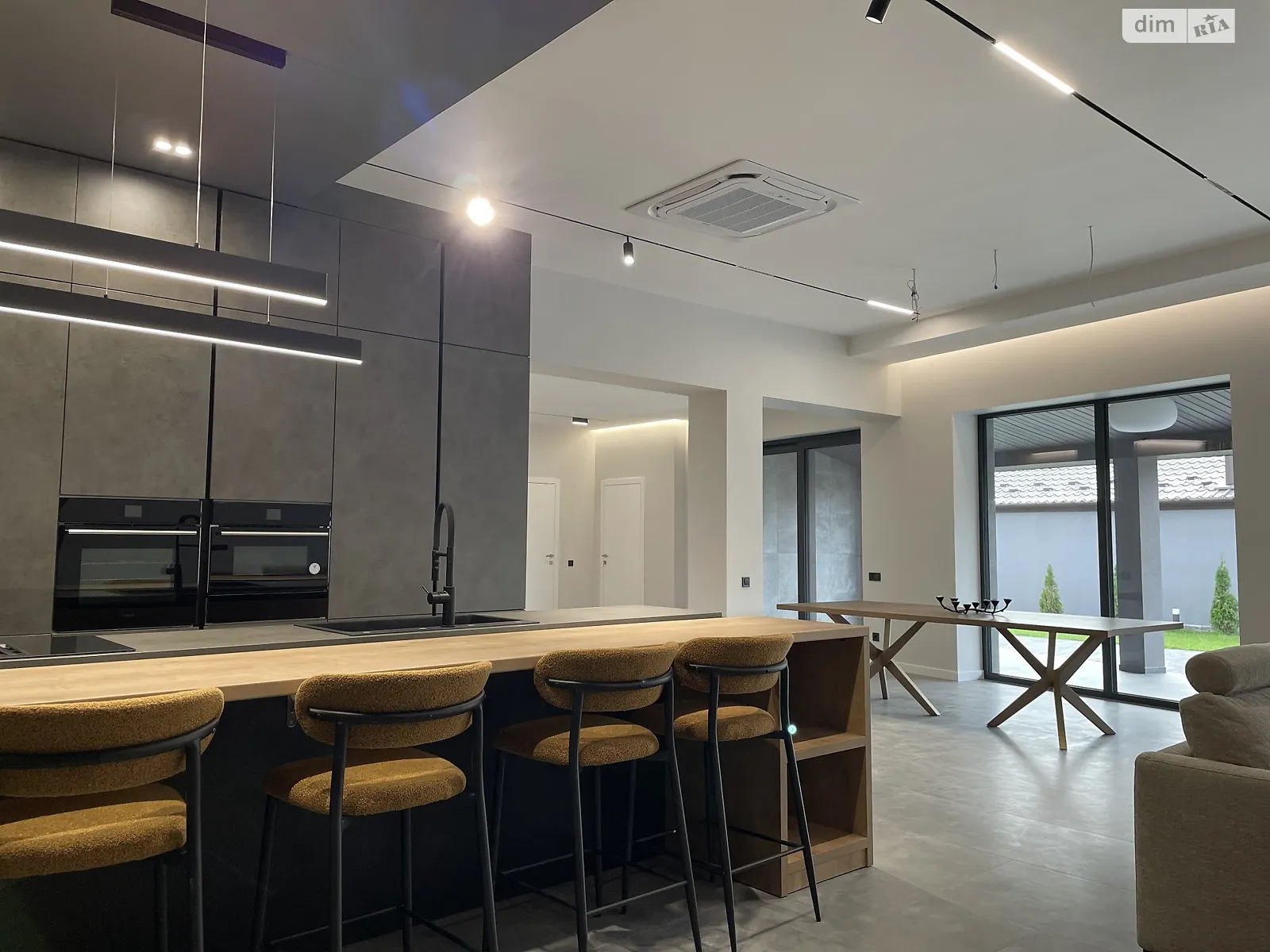 Продається будинок 2 поверховий 242.2 кв. м з подвалом, цена: 510000 $ - фото 1