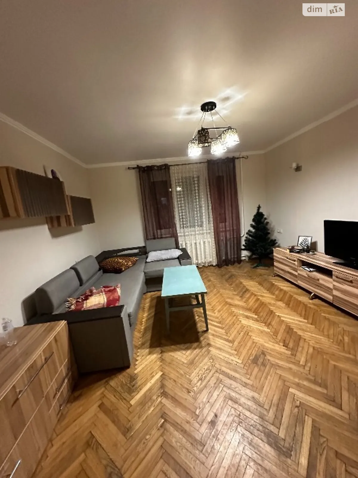 Продается 2-комнатная квартира 56 кв. м в Ирпене, цена: 53990 $