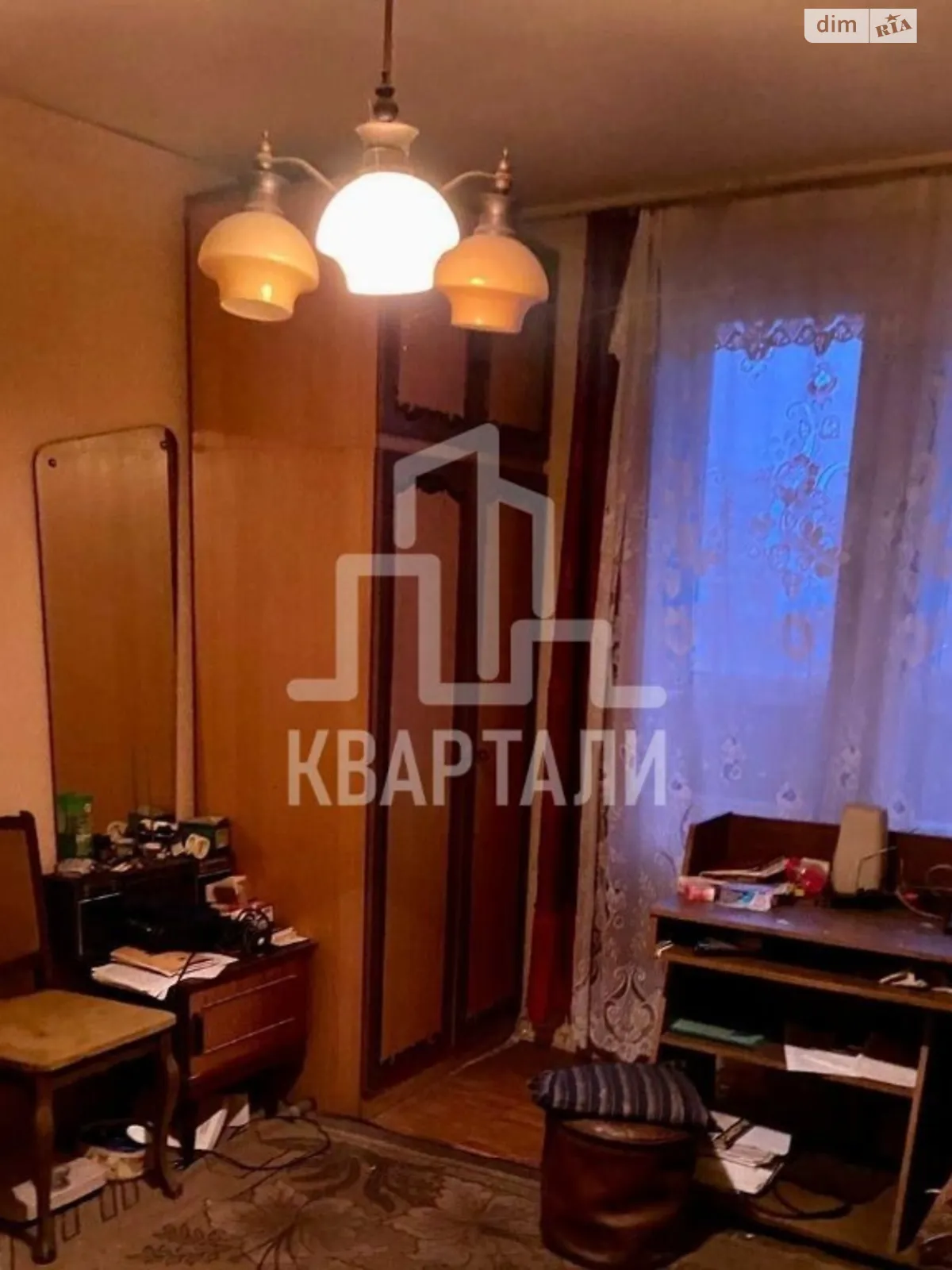 Продається 3-кімнатна квартира 61.3 кв. м у Києві, бул. Амвросія Бучми, 8