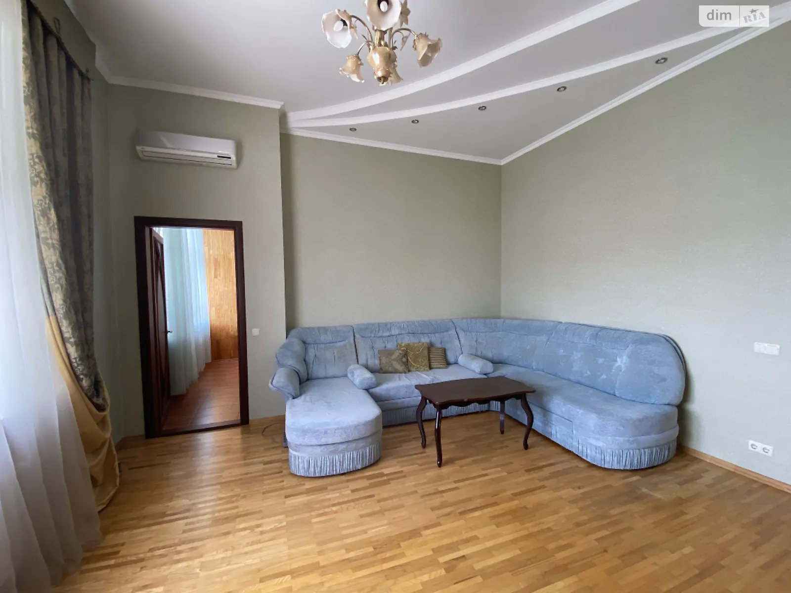 Продается 2-комнатная квартира 70 кв. м в Одессе, ул. Академическая, 20Б - фото 1