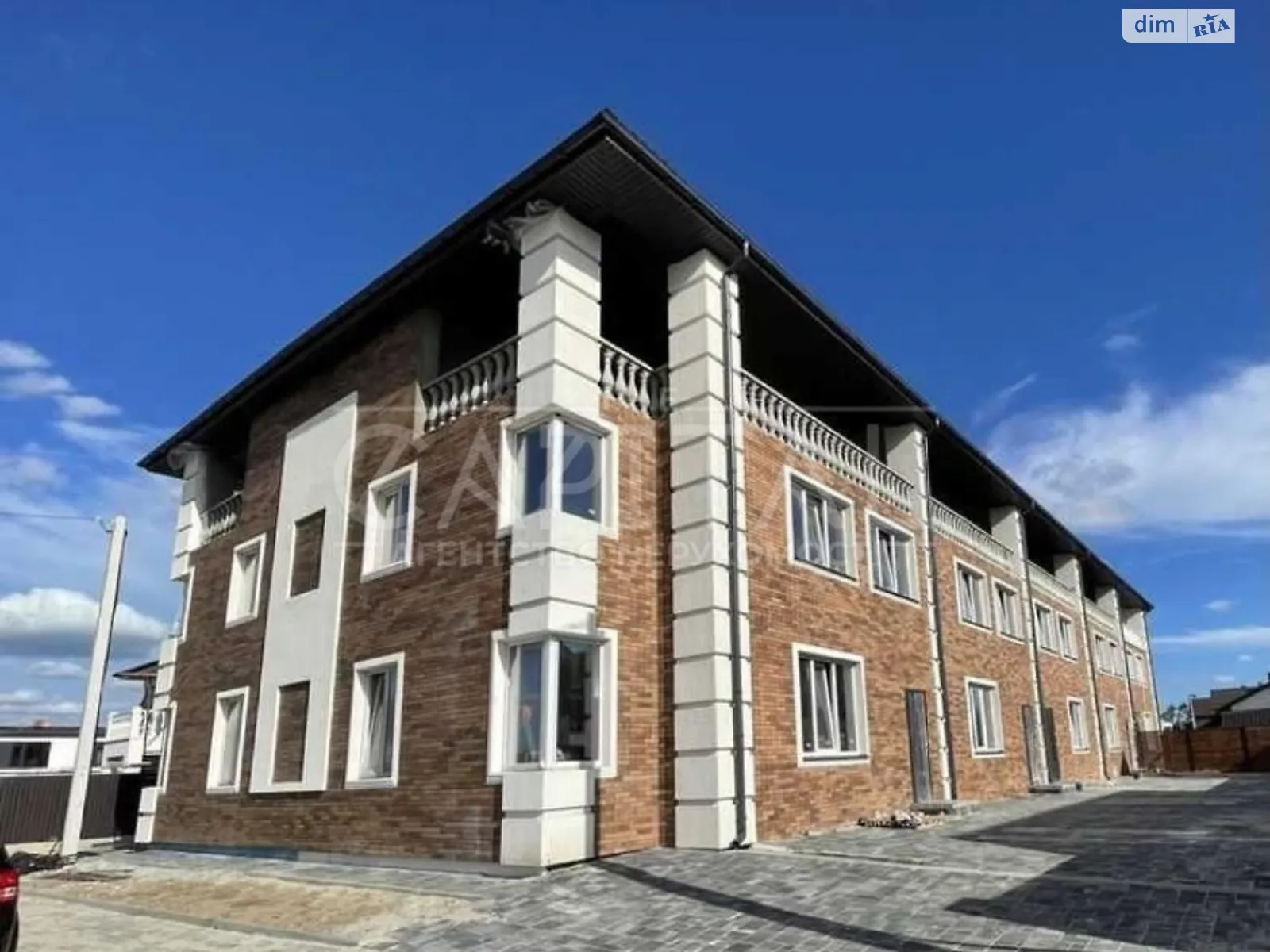 Продається 3-кімнатна квартира 92 кв. м у Софіївській Борщагівці, вул. Полтавська