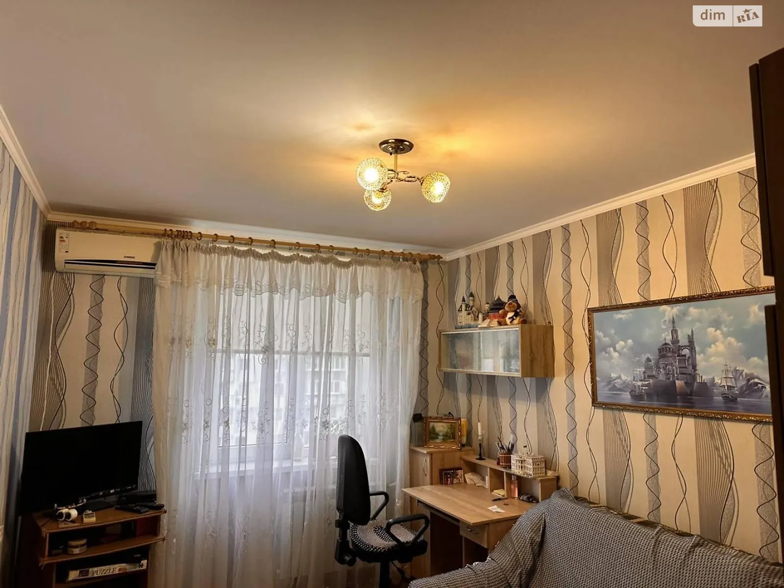Продается 2-комнатная квартира 50 кв. м в Одессе, ул. Марсельская