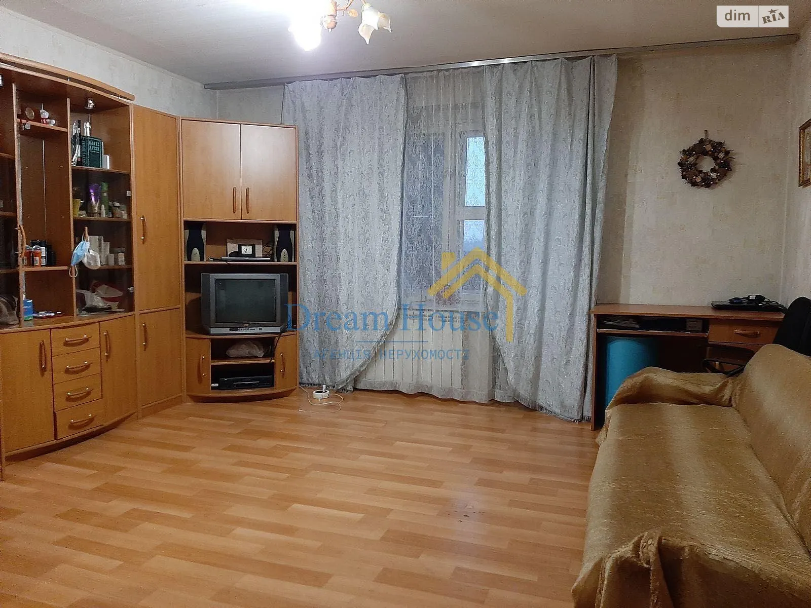 Продается 1-комнатная квартира 45 кв. м в Киеве, ул. Братиславская, 15 - фото 1