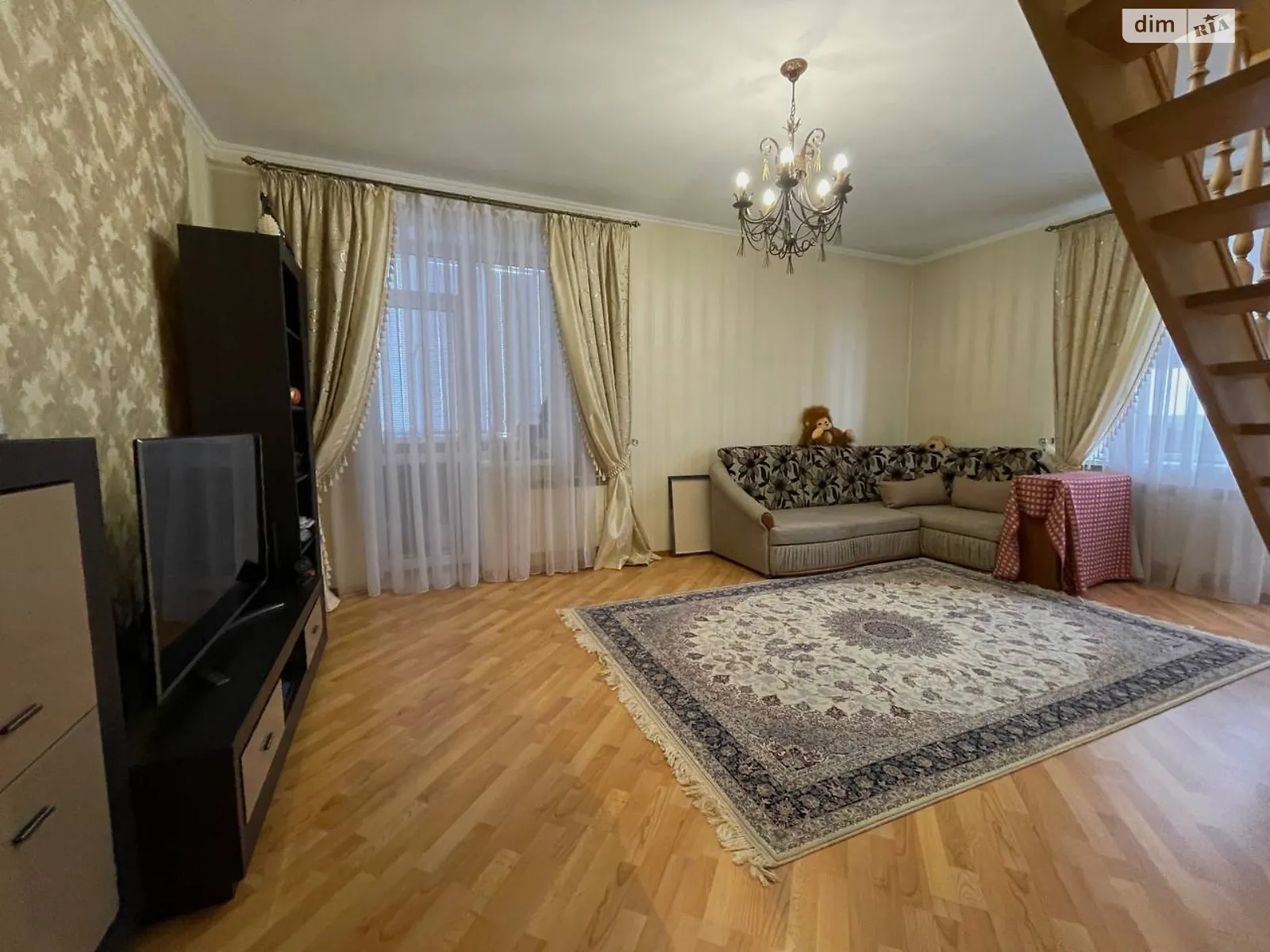 Продается 4-комнатная квартира 125 кв. м в Ивано-Франковске, цена: 82000 $