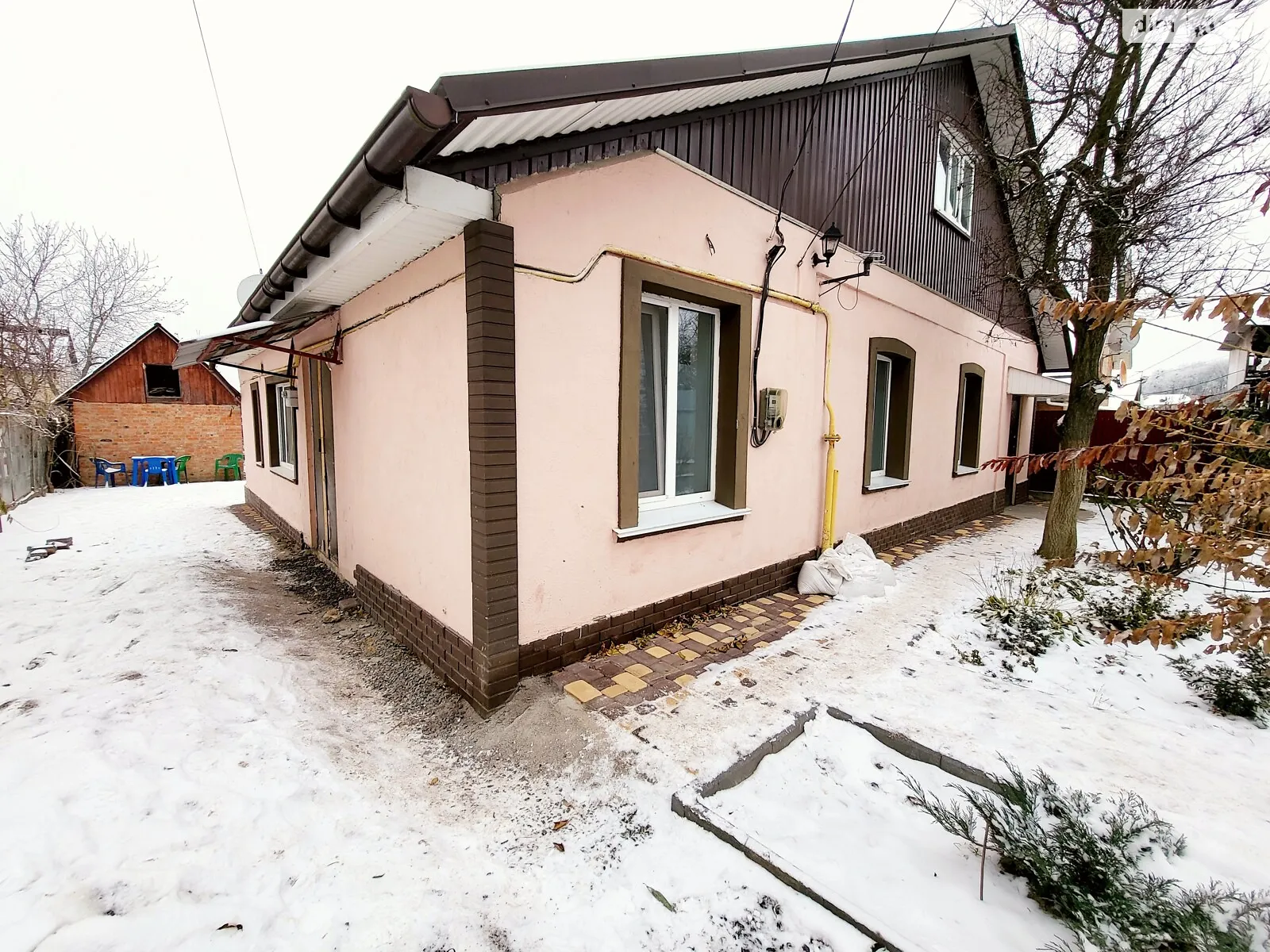 Продается дом на 2 этажа 157 кв. м с камином, цена: 135000 $ - фото 1