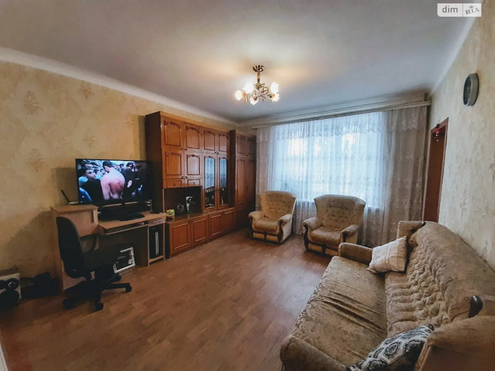 Продається 2-кімнатна квартира 44.8 кв. м у Кам'янському, просп. Аношкіна - фото 1