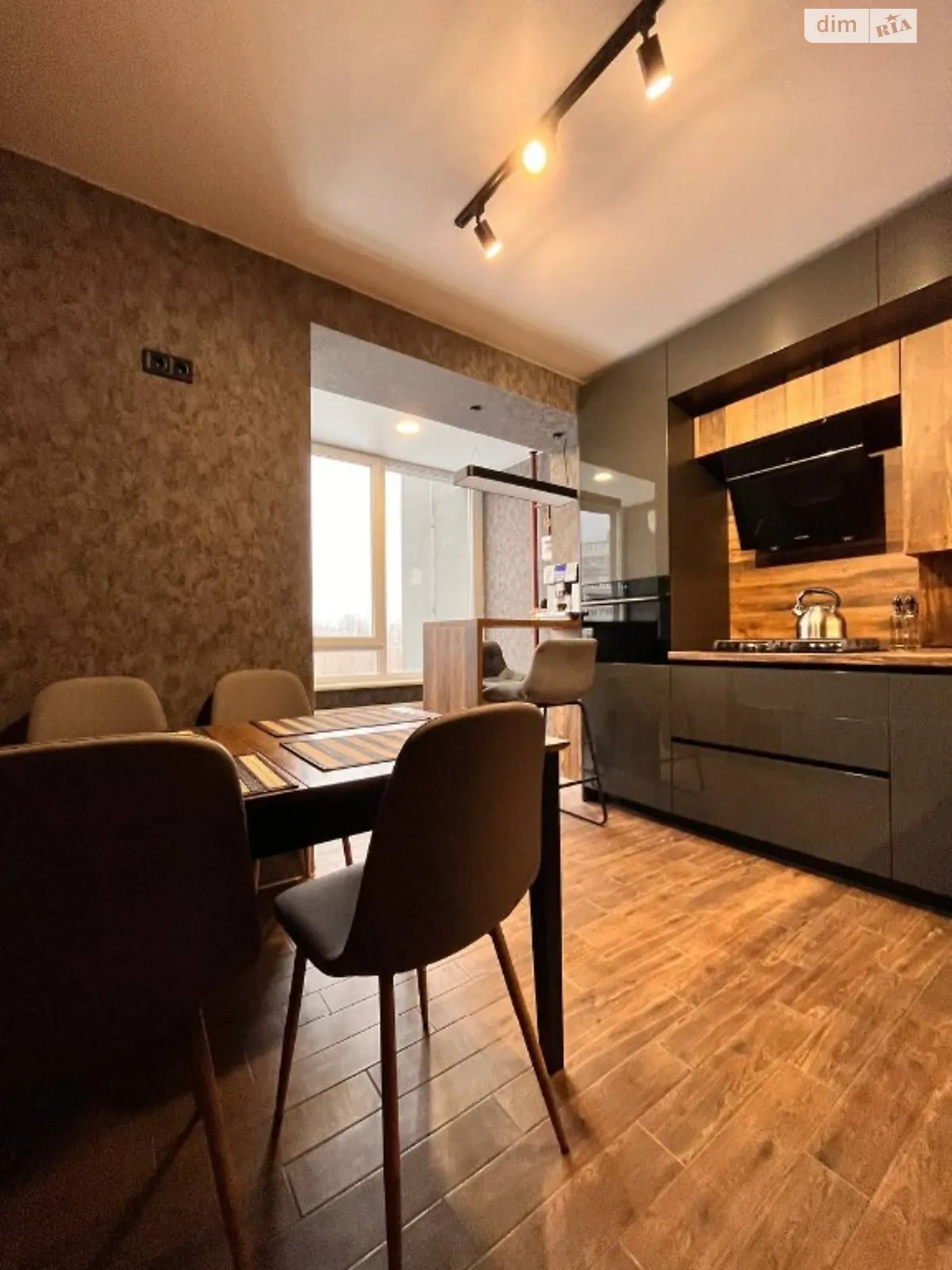 Продается 2-комнатная квартира 59 кв. м в Буче, ул. Ивана Кожедуба