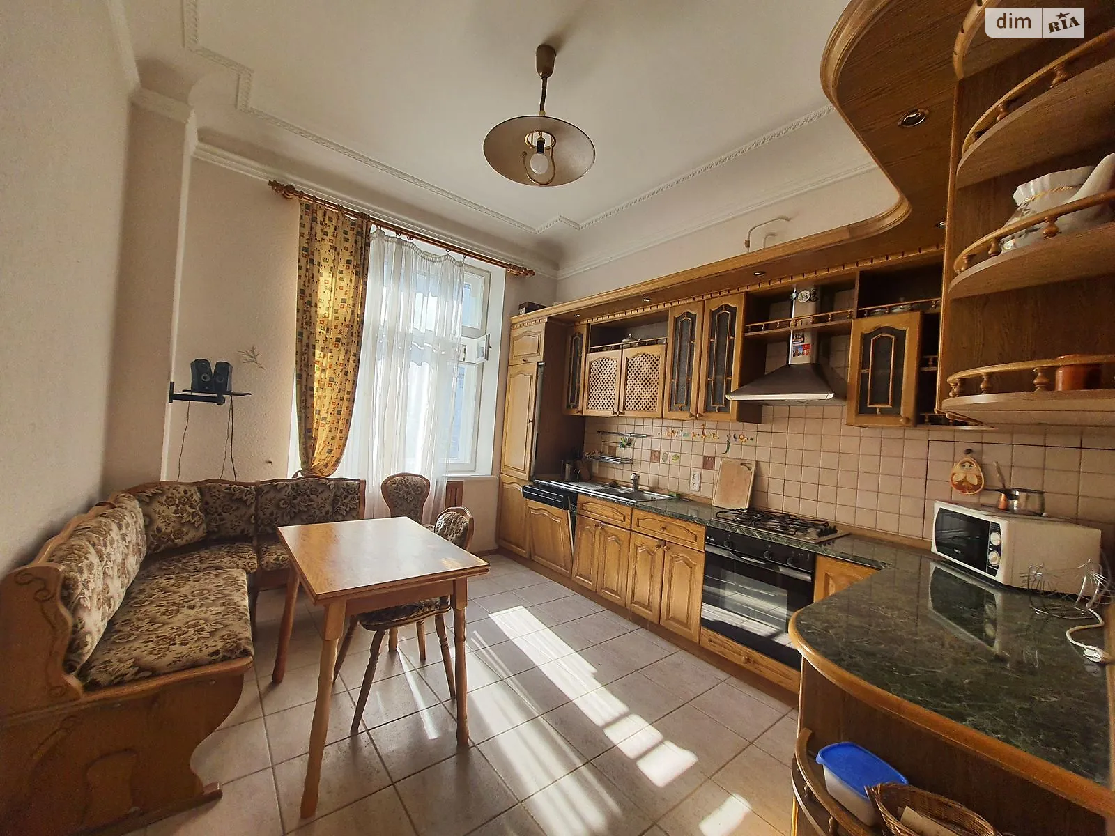 Продается 3-комнатная квартира 82 кв. м в Киеве, ул. Крещатик, 23 - фото 1