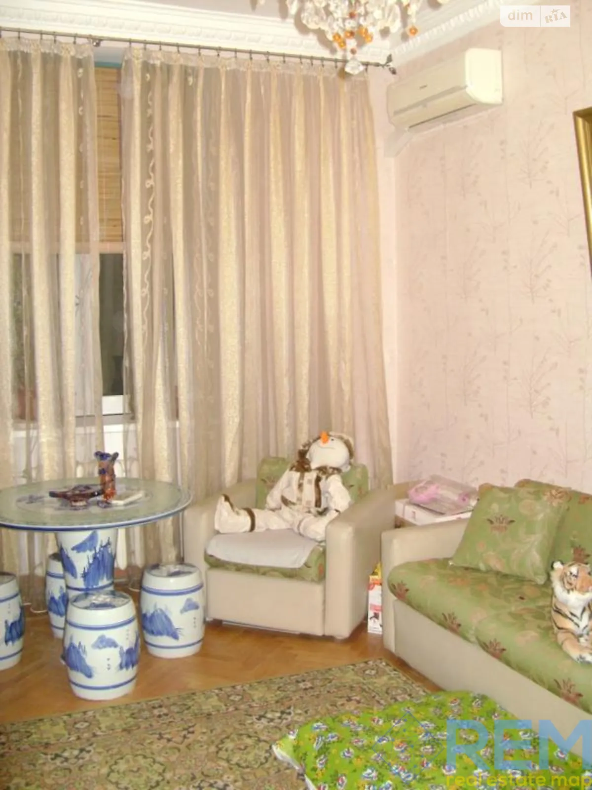 Продається 2-кімнатна квартира 55 кв. м у Одесі, Фонтанська дор.