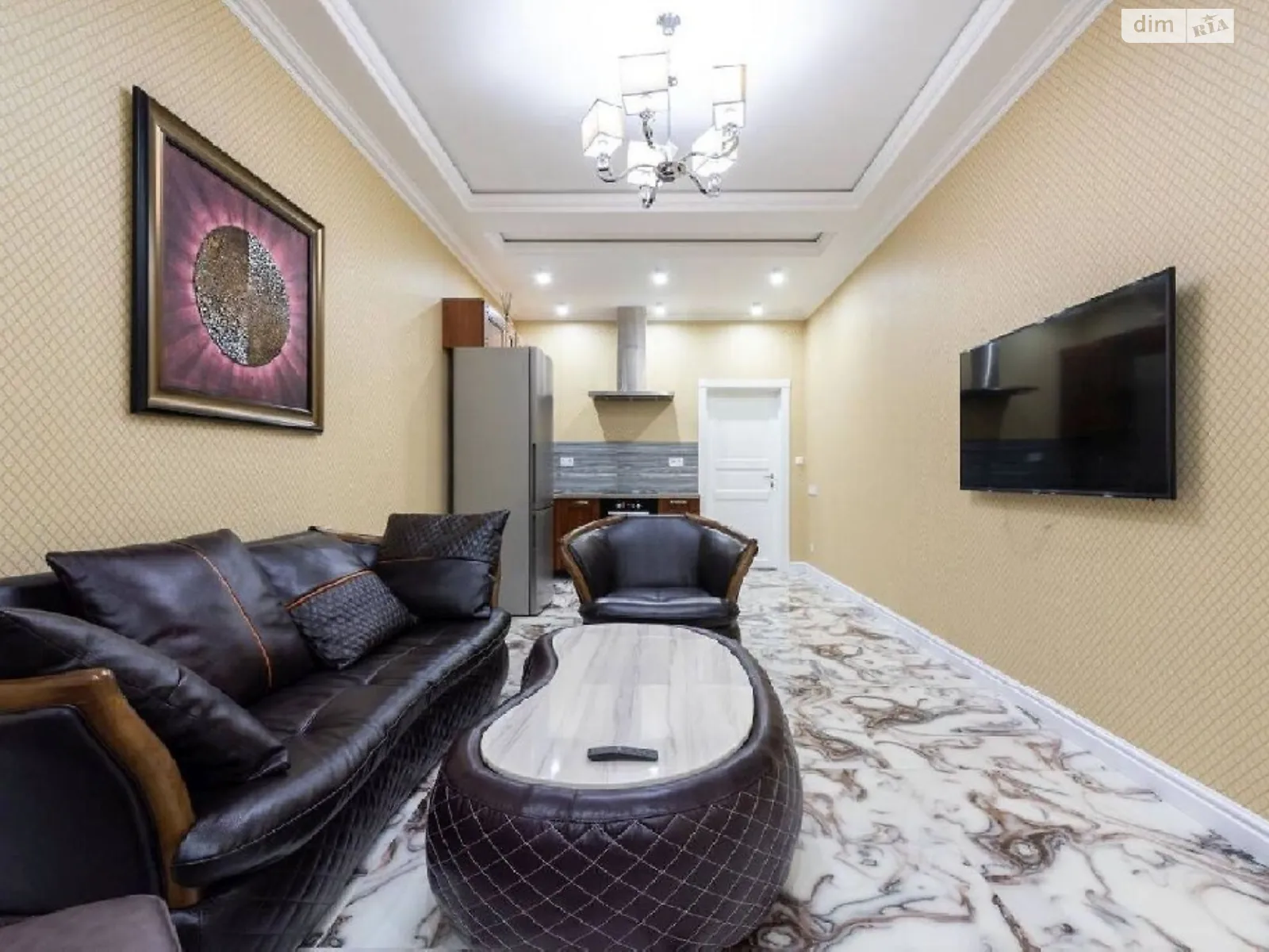 Продается 1-комнатная квартира 70 кв. м в Киеве, ул. Коновальца Евгения, 34А - фото 1