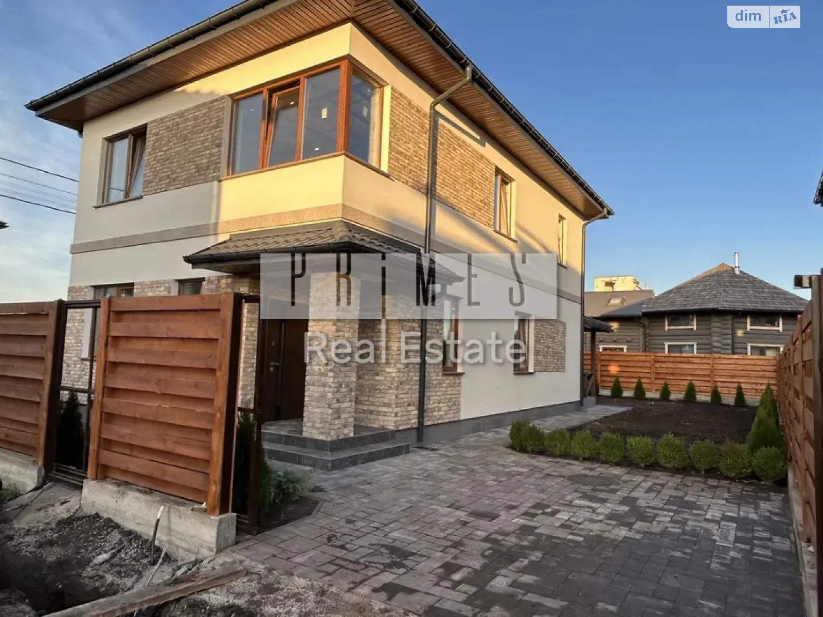 Продается дом на 2 этажа 150 кв. м с террасой, цена: 155000 $ - фото 1