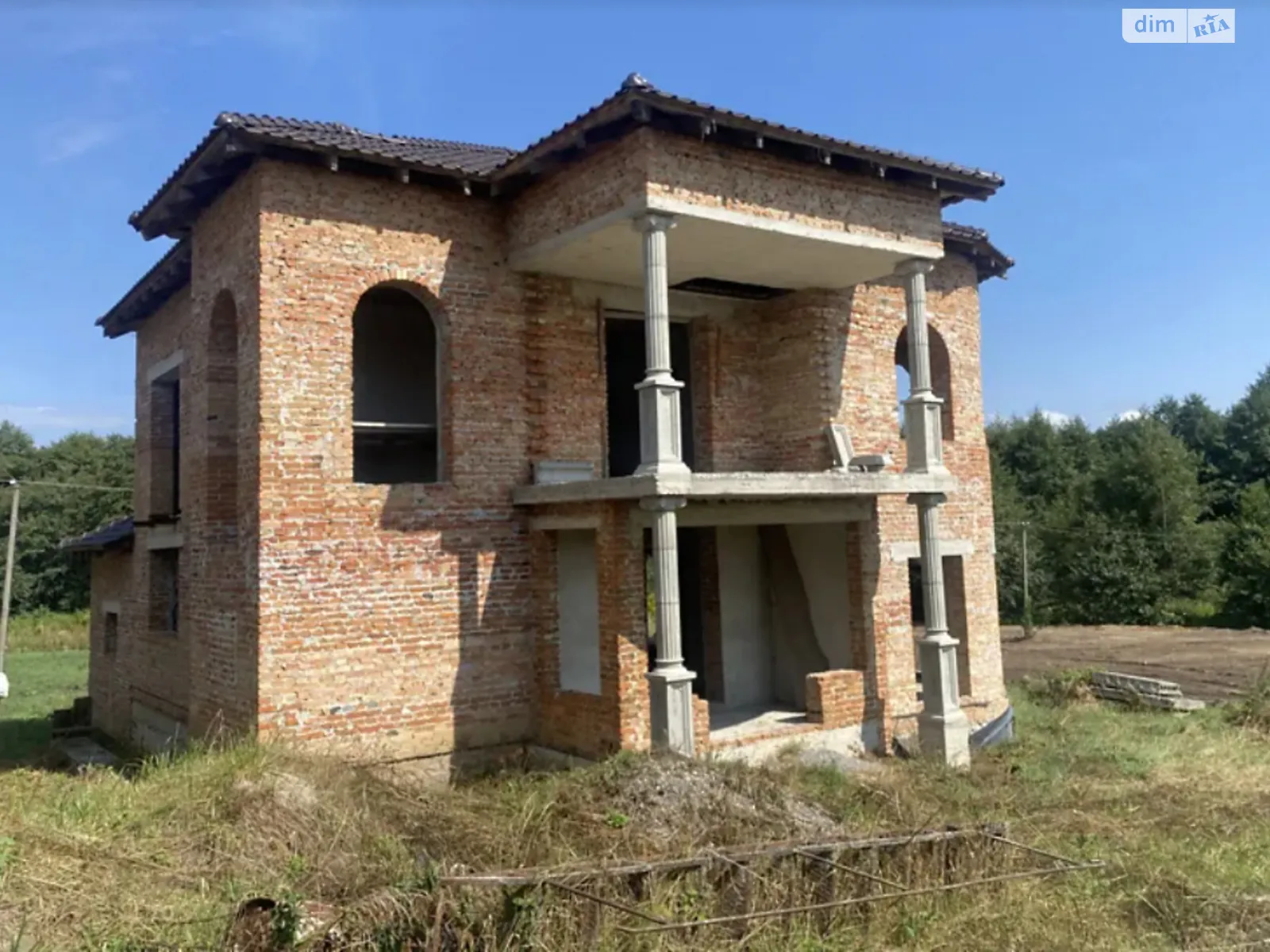Продается дом на 2 этажа 280 кв. м с подвалом, цена: 153000 $ - фото 1