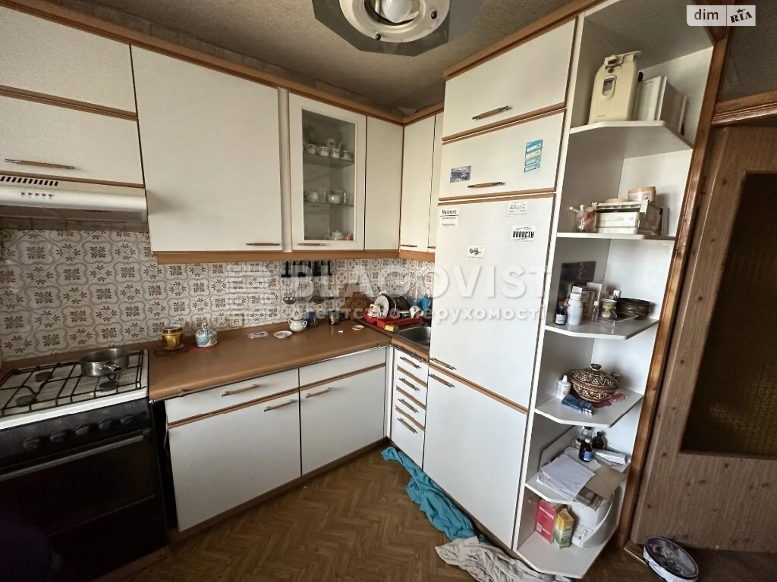 Продается 3-комнатная квартира 68 кв. м в Киеве, ул. Автозаводская, 93