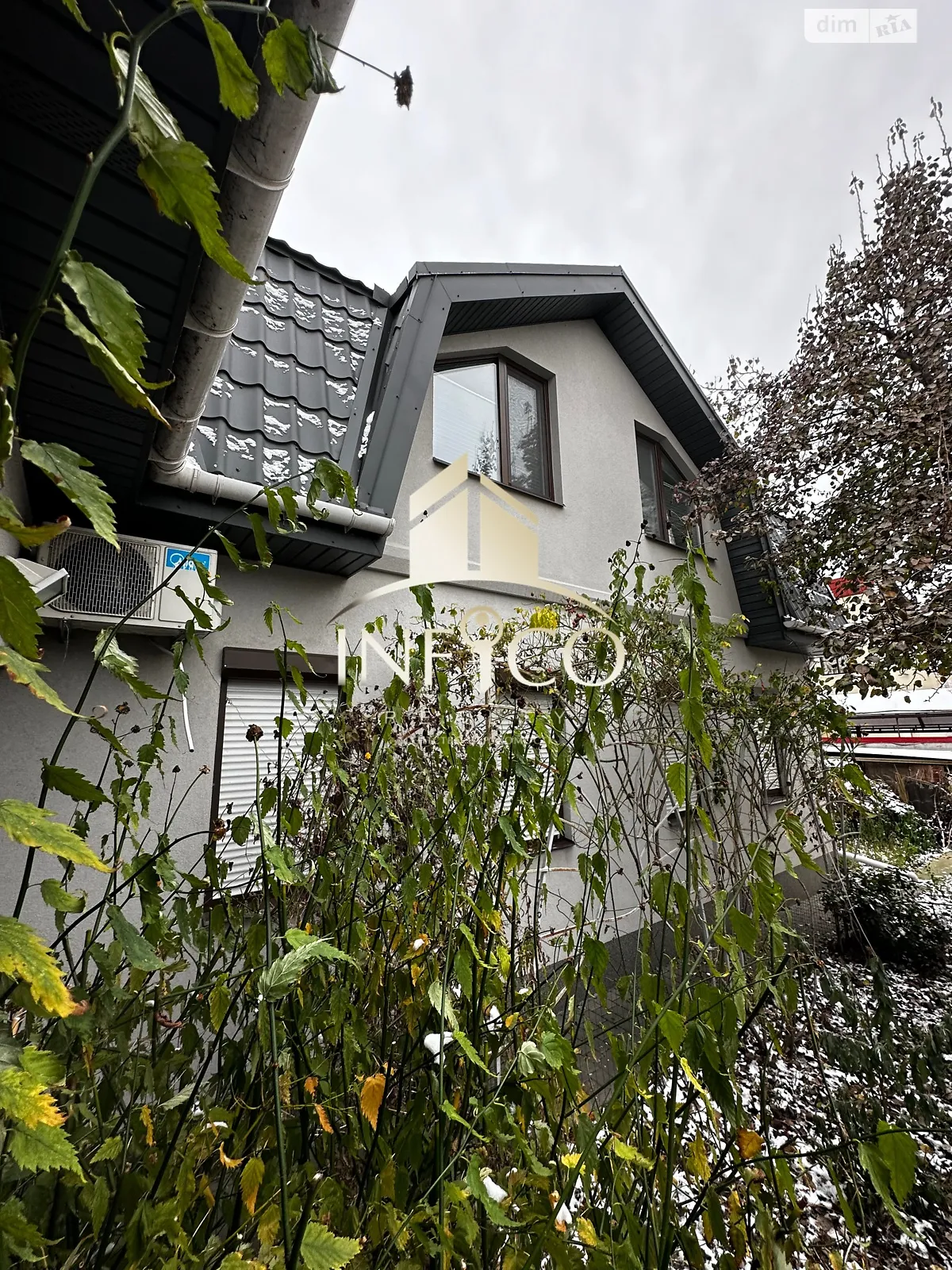 Продается дом на 2 этажа 242 кв. м с садом, цена: 250000 $