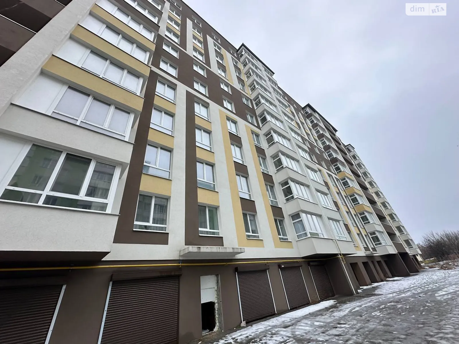 Продается место в гаражном кооперативе под легковое авто на 24 кв. м, цена: 13900 $