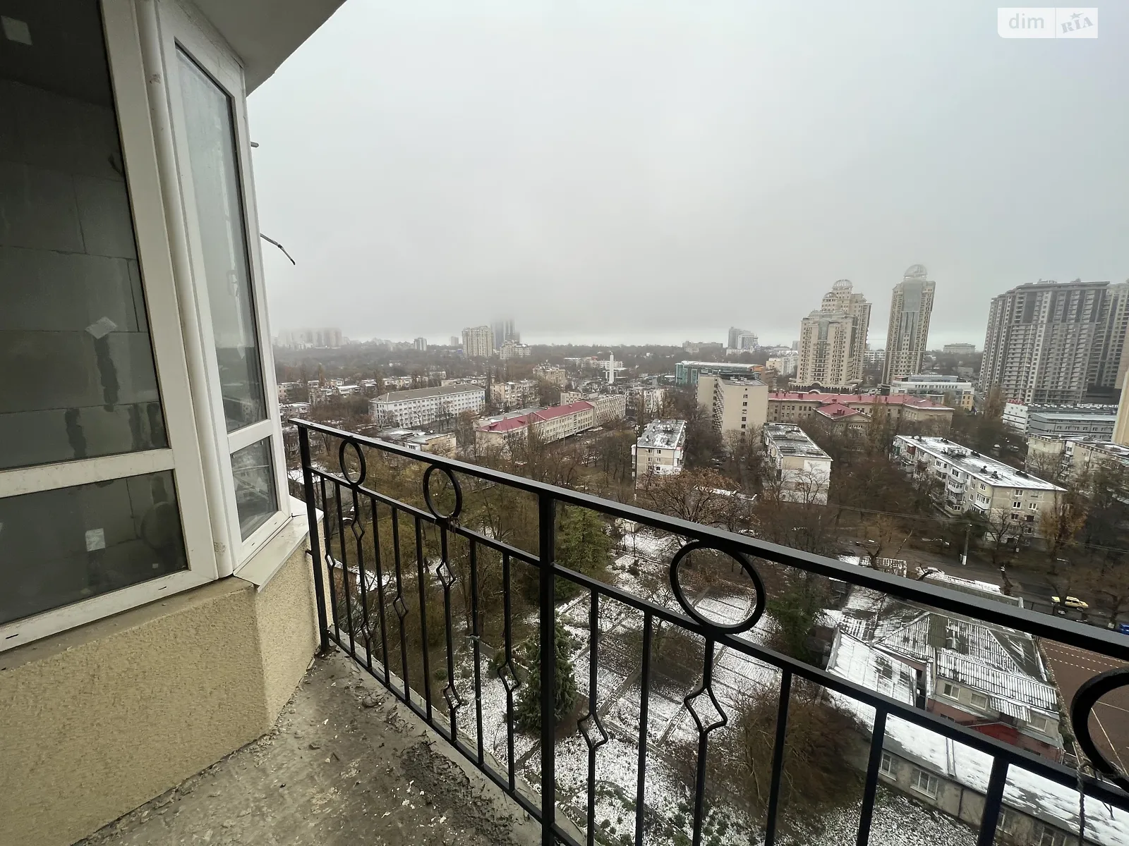 Продається 2-кімнатна квартира 57 кв. м у Одесі, вул. Сонячна - фото 1
