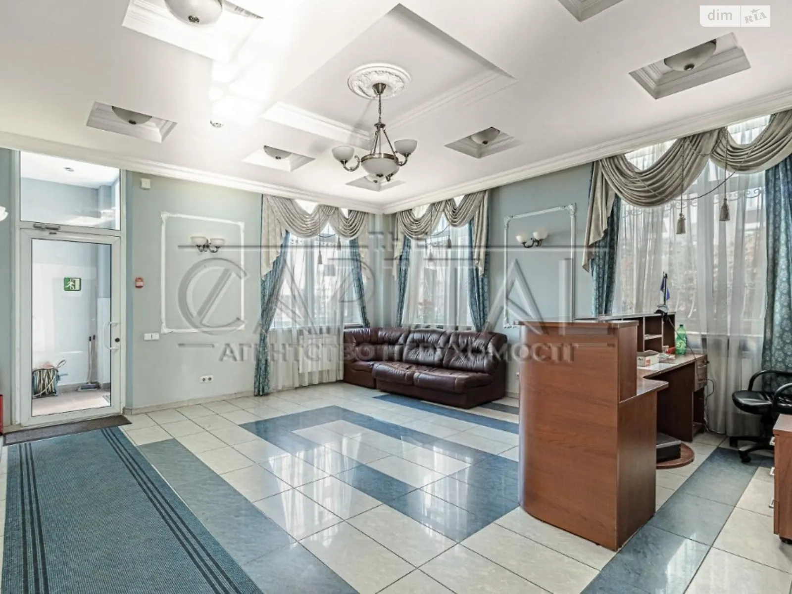 Сдается в аренду офис 1140 кв. м в бизнес-центре, цена: 13680 $