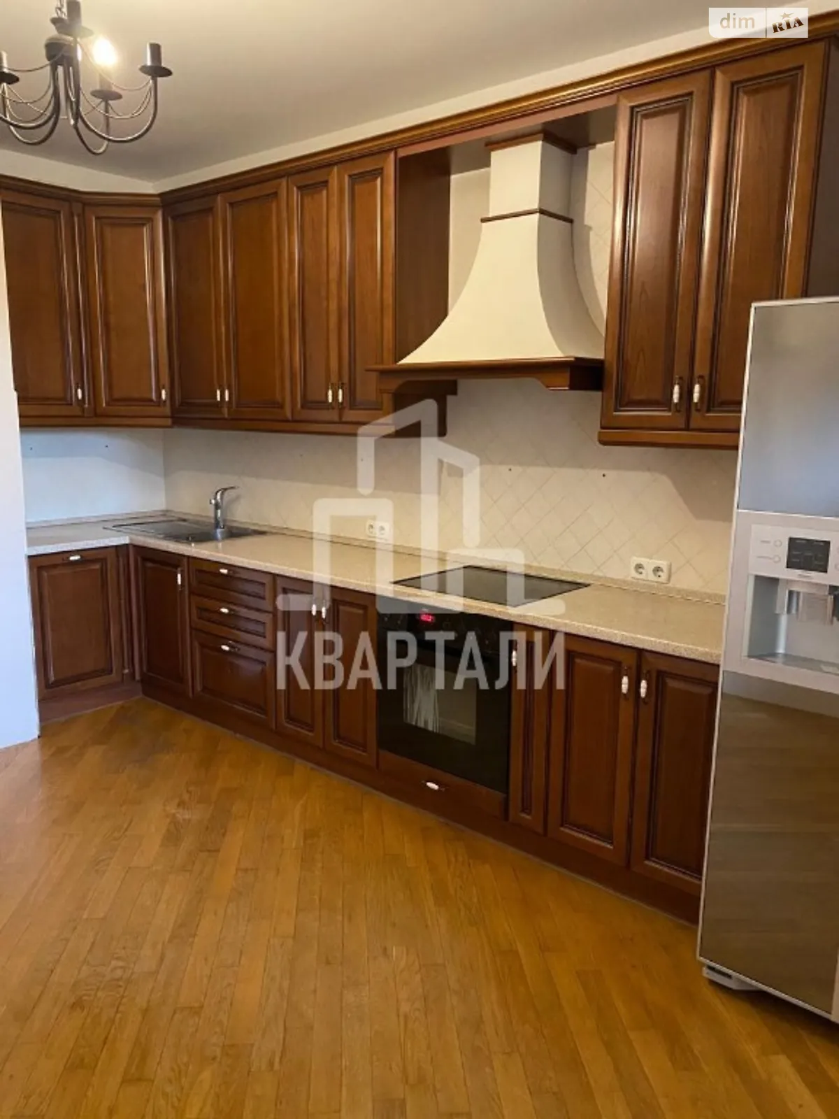 Продается 2-комнатная квартира 75 кв. м в Киеве, ул. Анны Ахматовой, 35 - фото 1