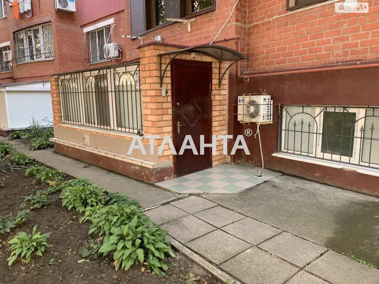 Продається офіс 77.1 кв. м в бізнес-центрі, цена: 27000 $