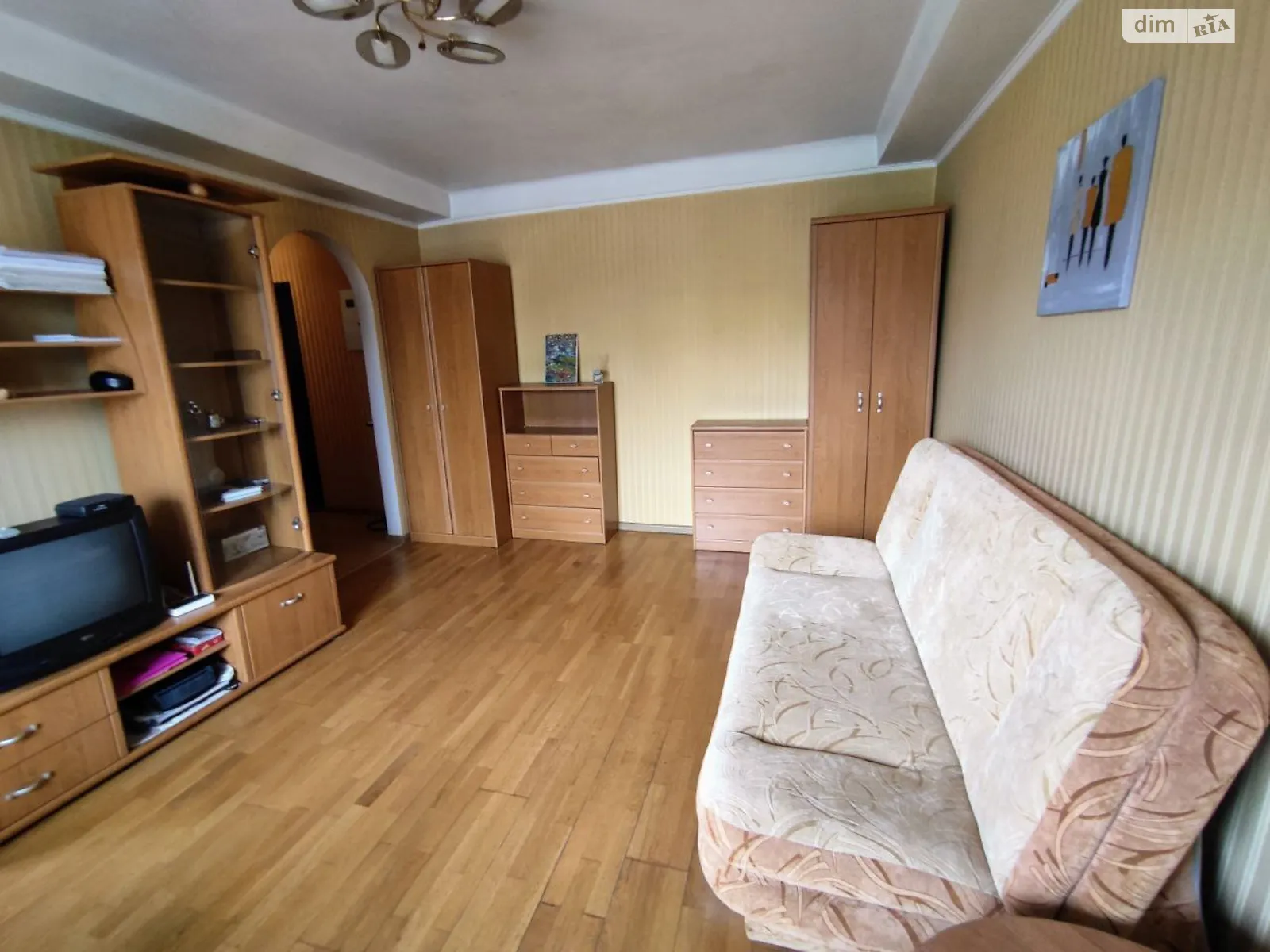 Продается 1-комнатная квартира 31 кв. м в Киеве, ул. Жилянская, 45