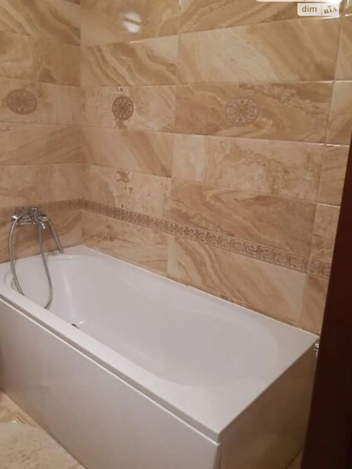 Продается 2-комнатная квартира 83 кв. м в Хмельницком, ул. Героев Национальной гвардии Украины(Строителей) - фото 1
