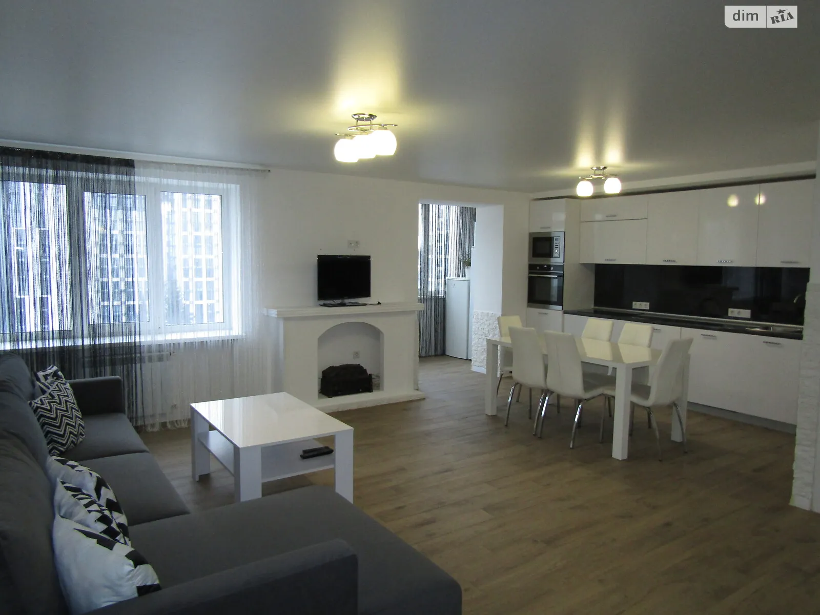 Продается 3-комнатная квартира 86.2 кв. м в Виннице, ул. 600-летия