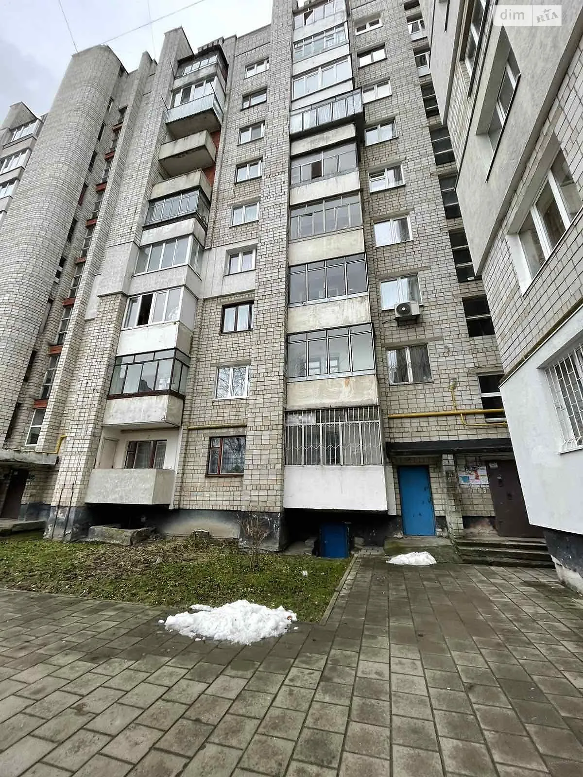 Продается 3-комнатная квартира 67 кв. м в Львове, ул. Линкольна Авраама, 45 - фото 1