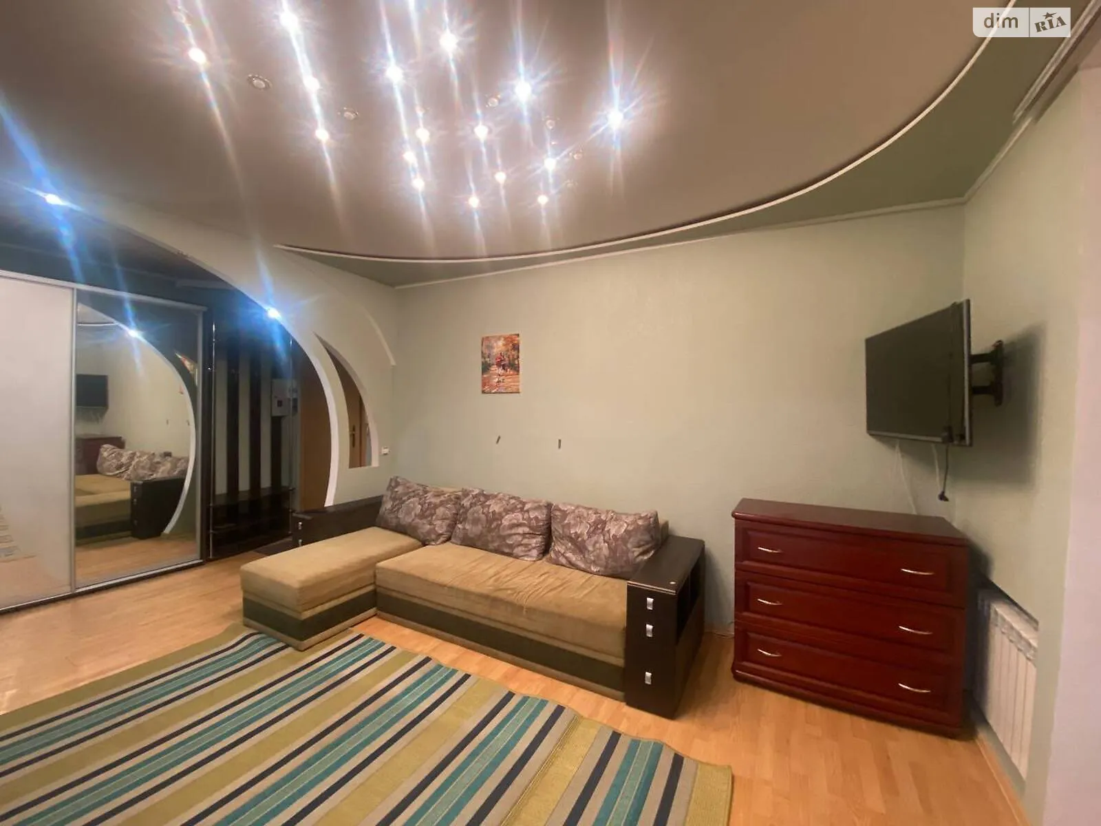 2-кімнатна квартира 55 кв. м у Запоріжжі, цена: 39876 $