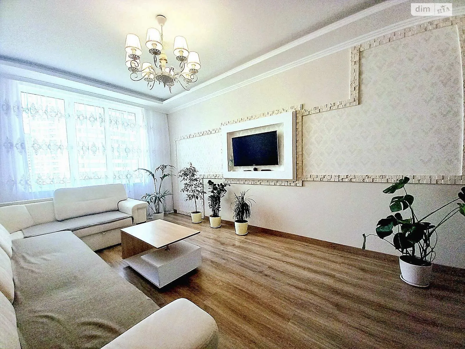 Продается 2-комнатная квартира 70 кв. м в Одессе, ул. Люстдорфская дорога, 55/1 корпус 1